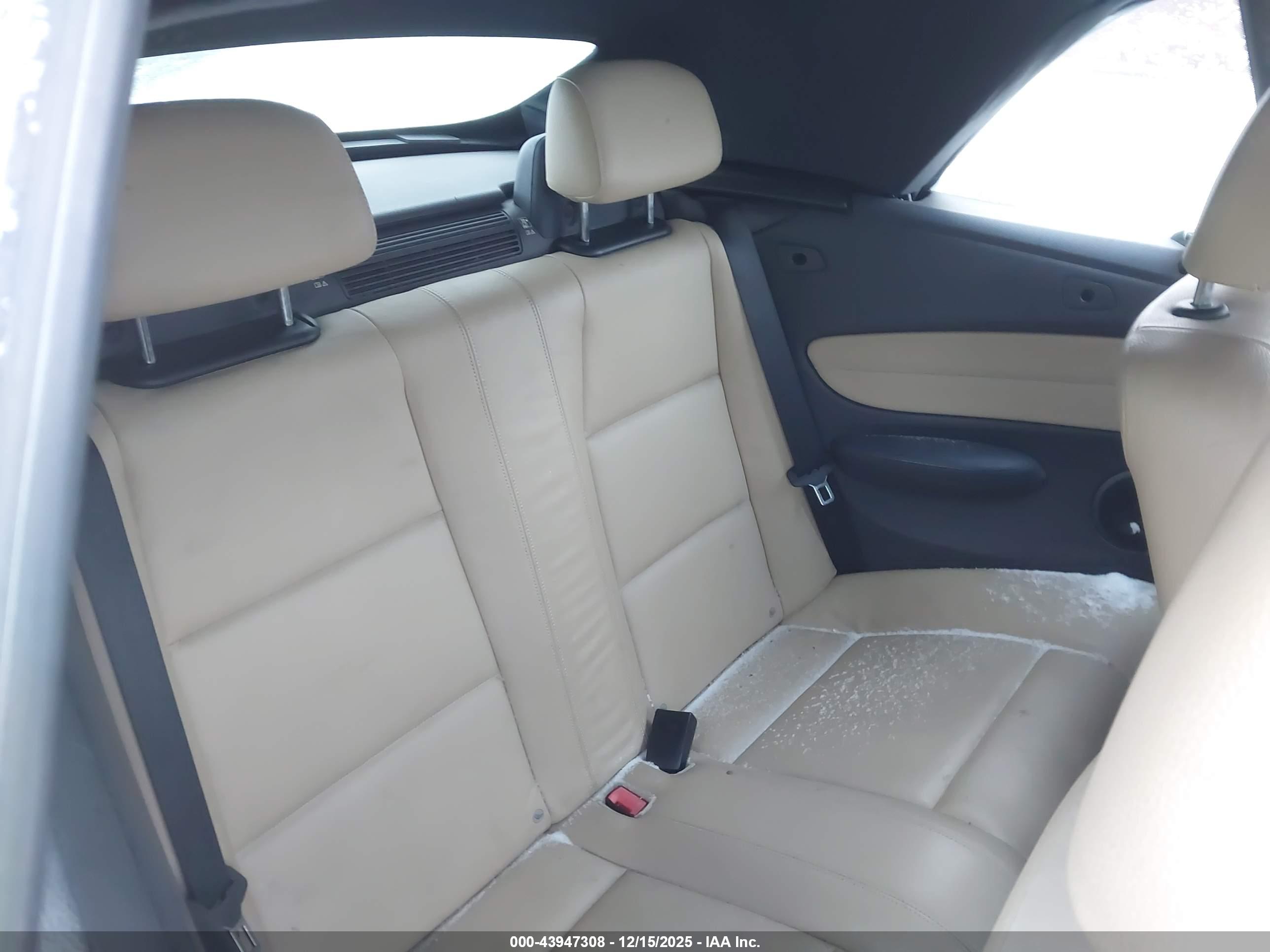 BMW 128I image 8