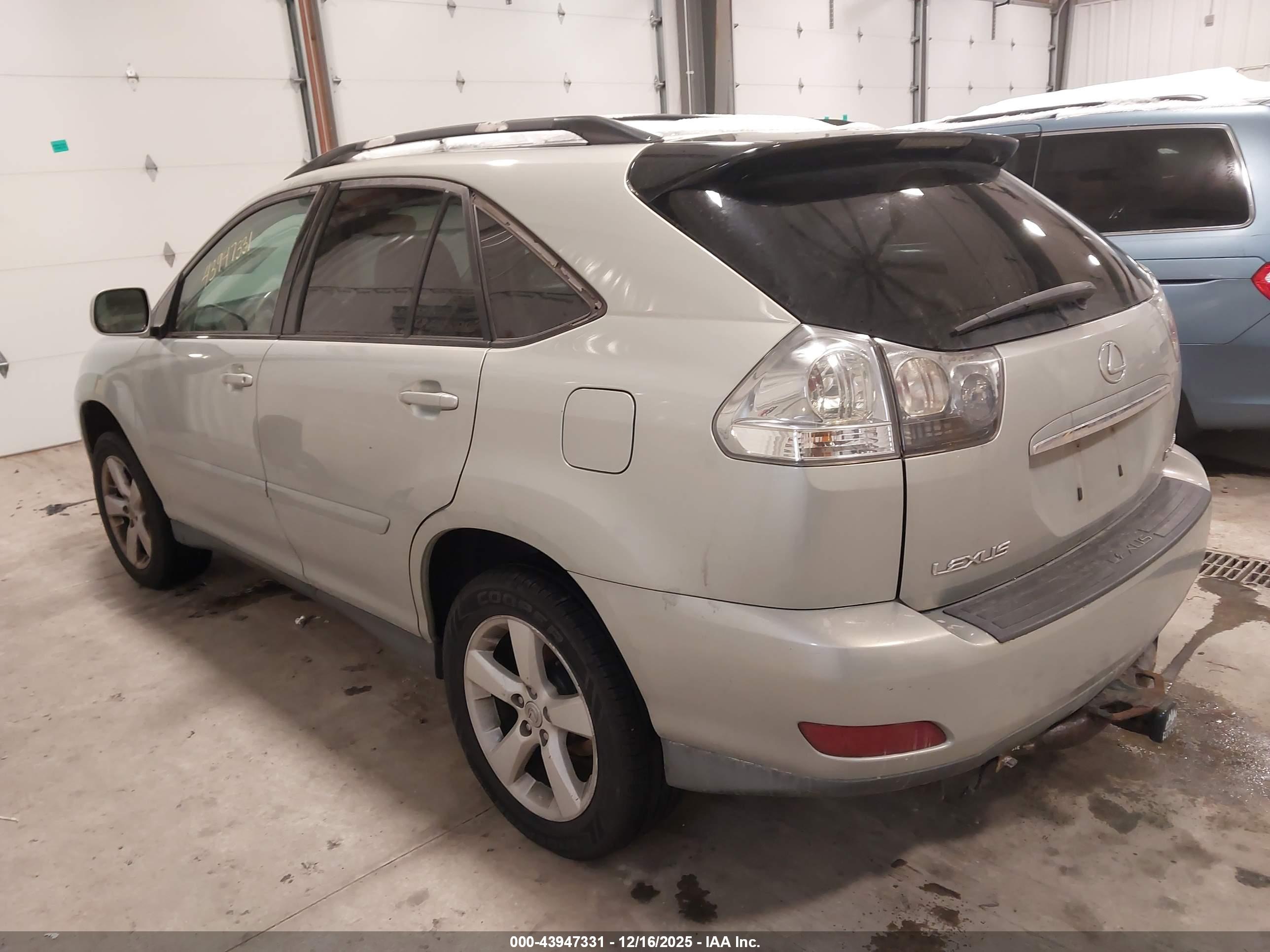 LEXUS RX image 3