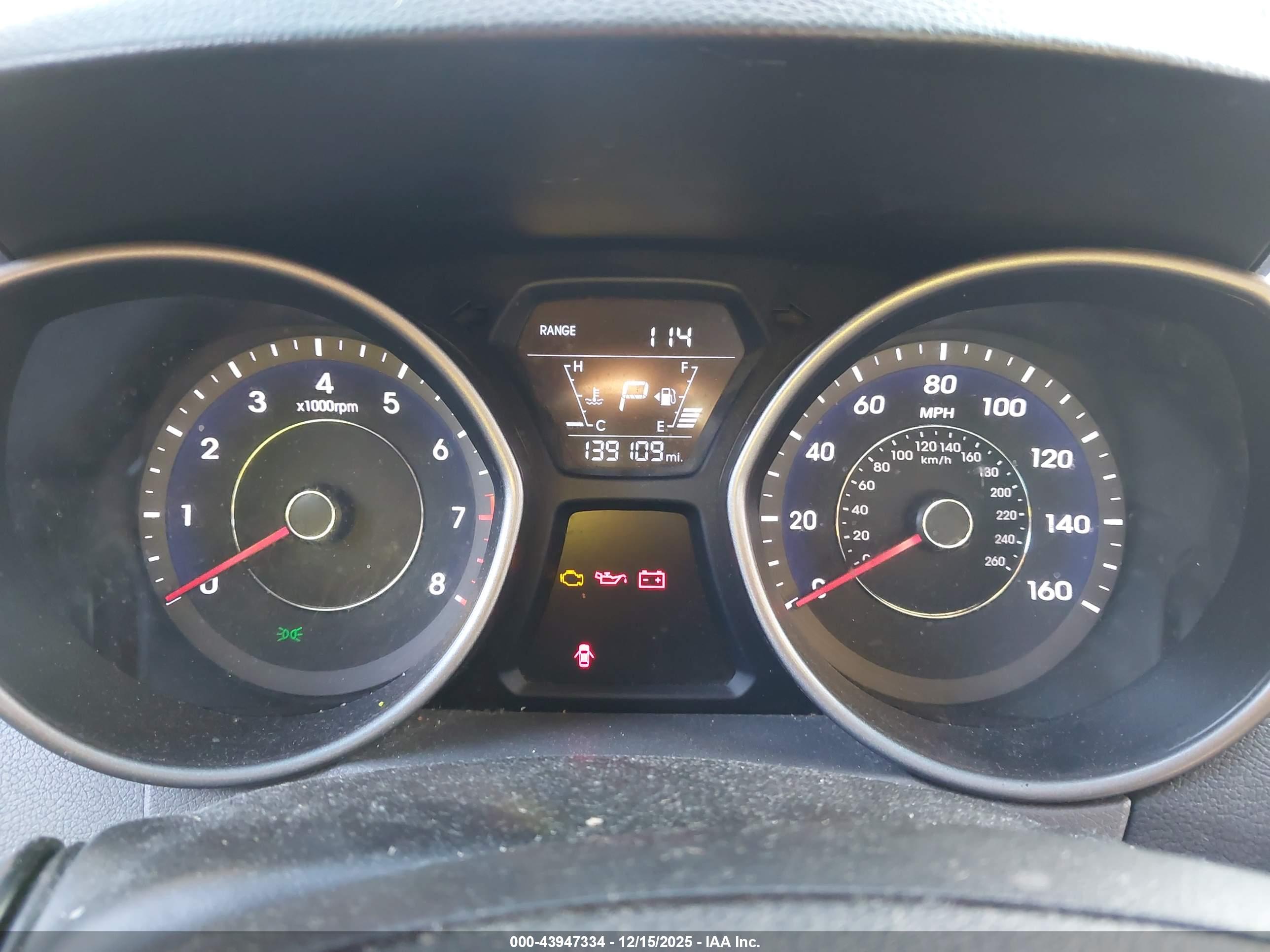 HYUNDAI ELANTRA image 7