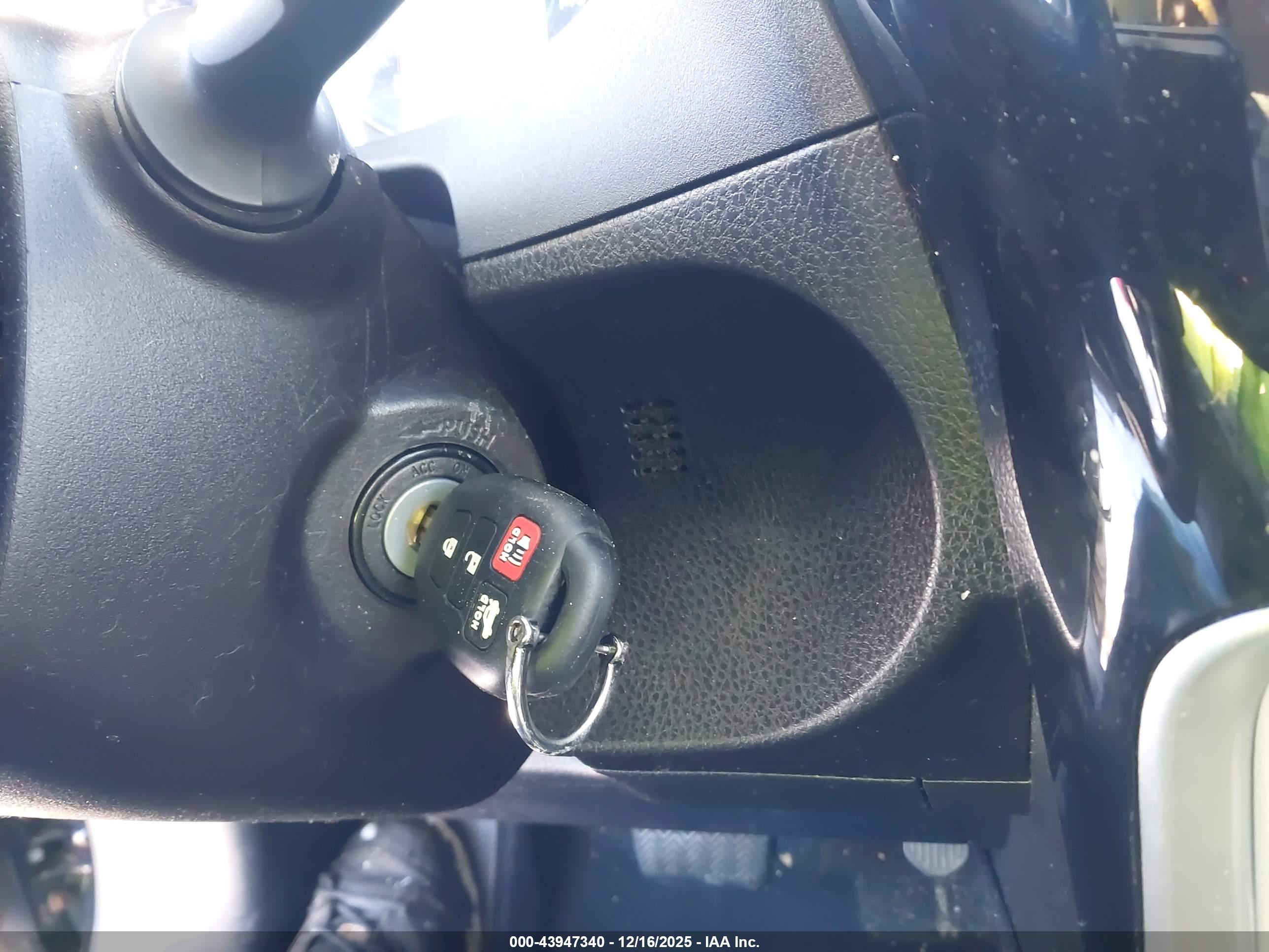 TOYOTA COROLLA image 11