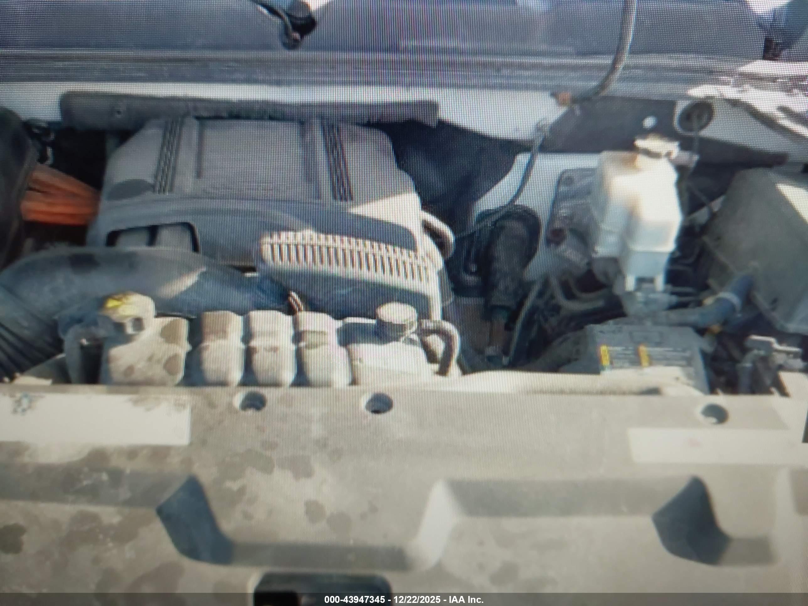 CHEVROLET SILVERADO image 10