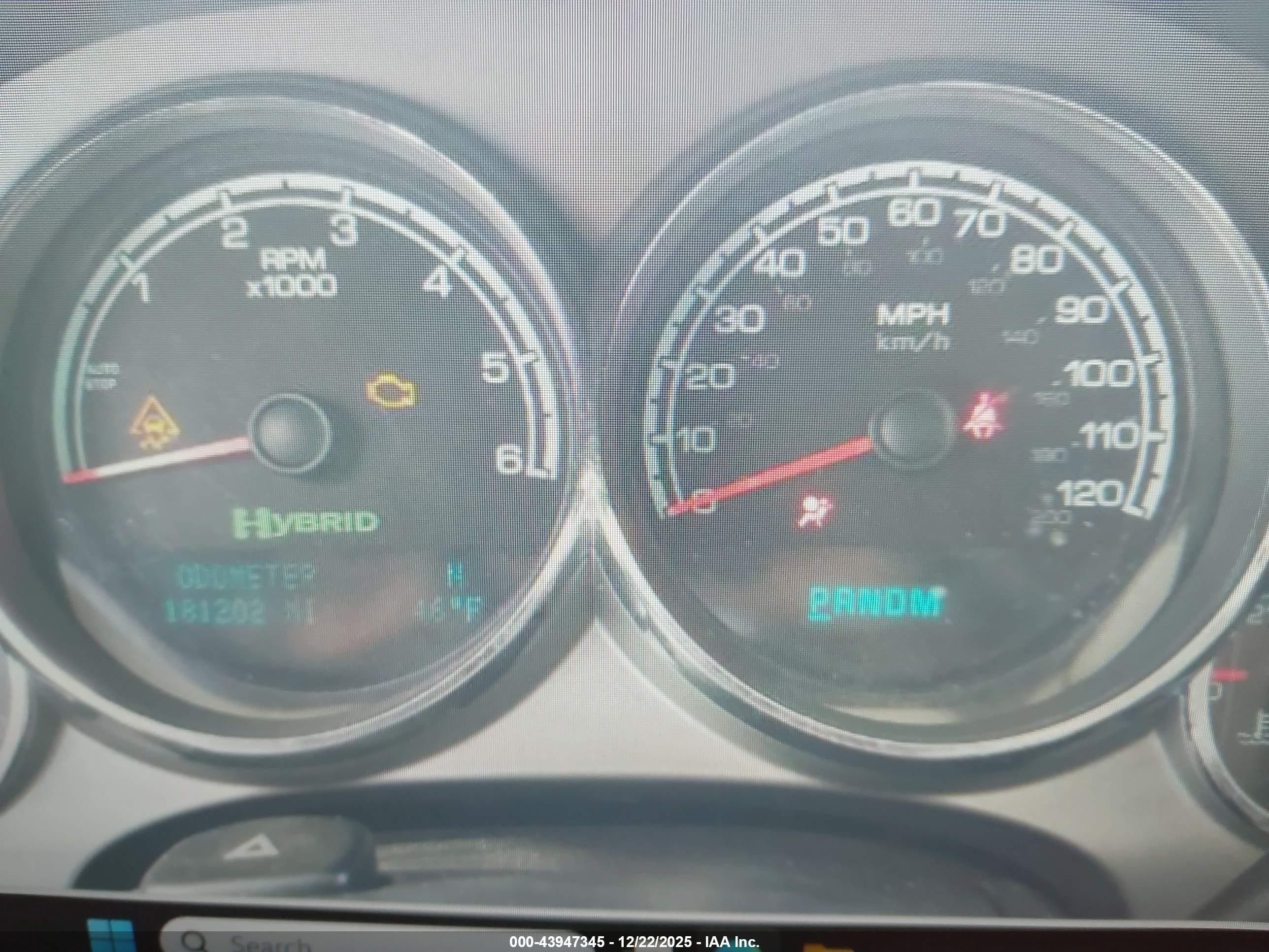 CHEVROLET SILVERADO image 7