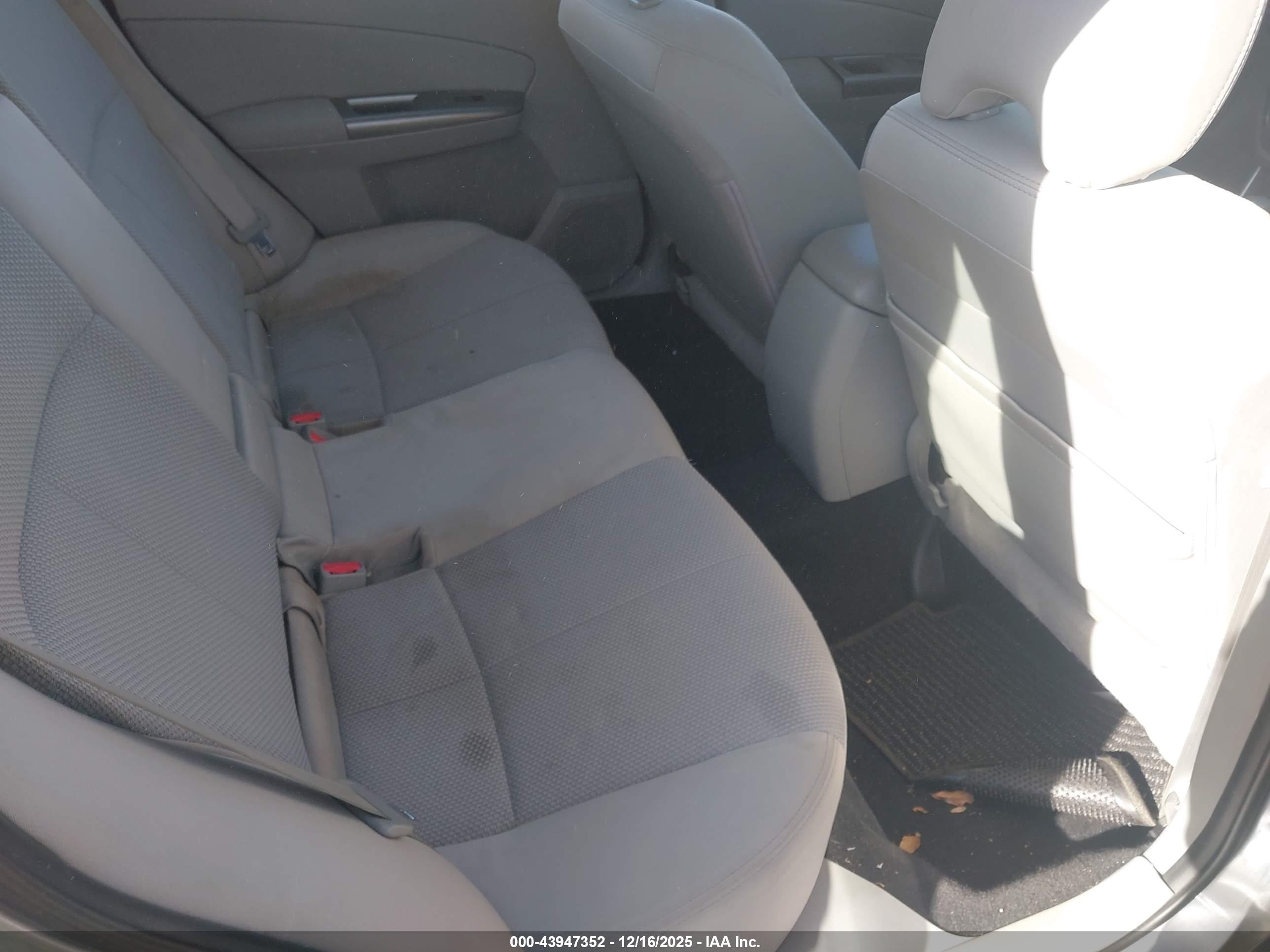 SUBARU FORESTER image 8