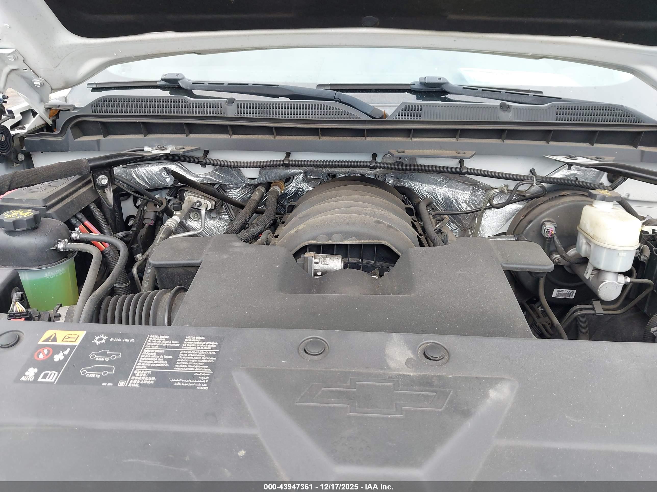 CHEVROLET SILVERADO image 10