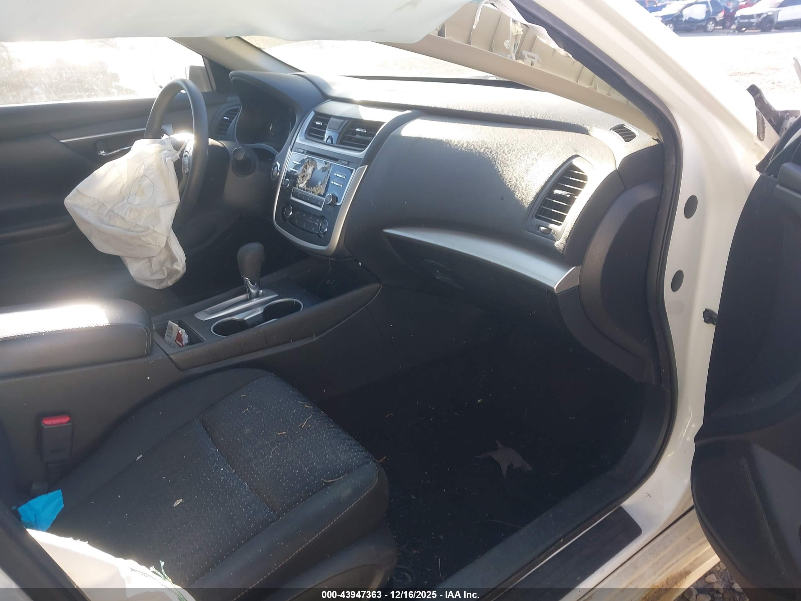 NISSAN ALTIMA image 5