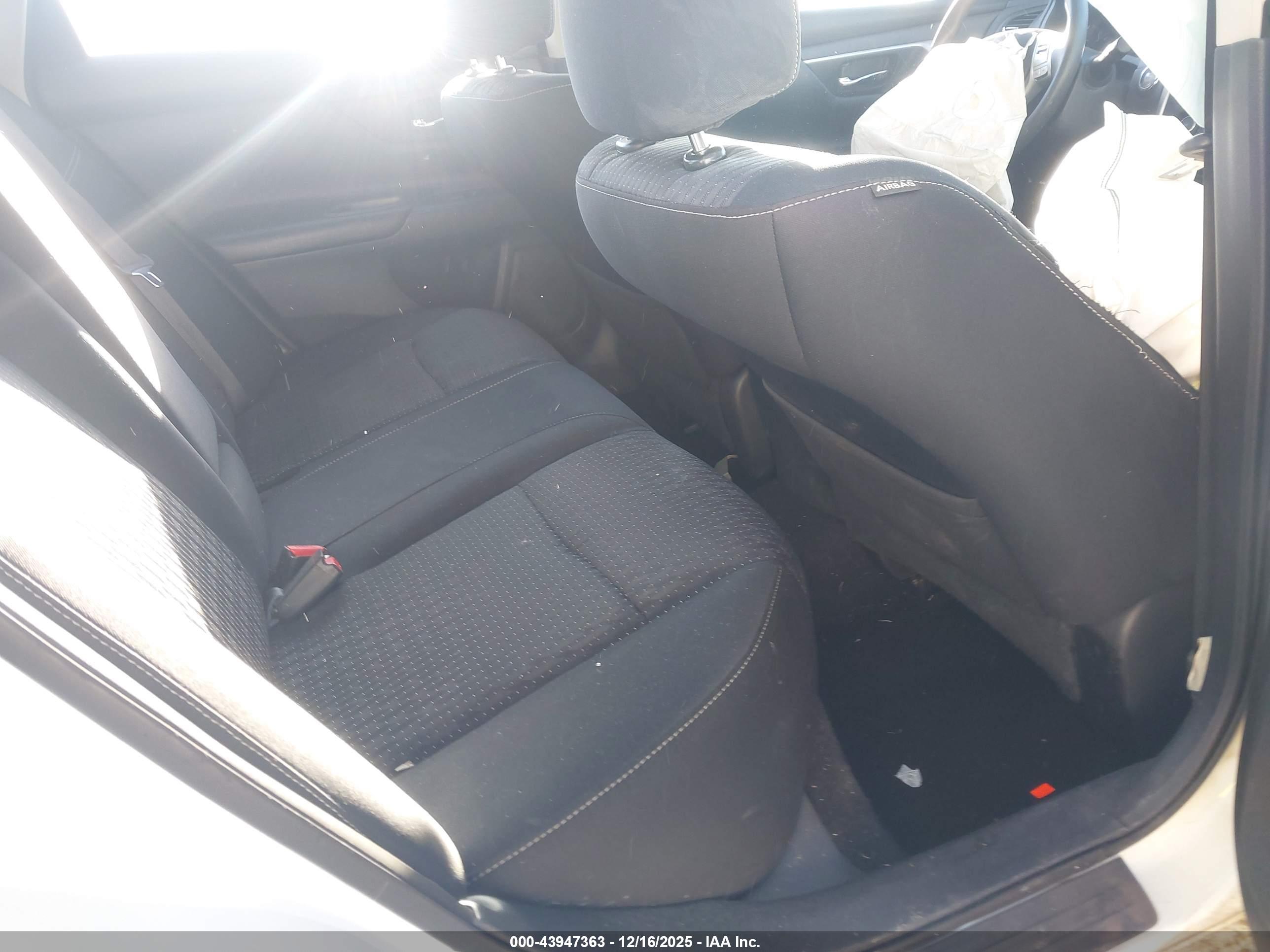 NISSAN ALTIMA image 8