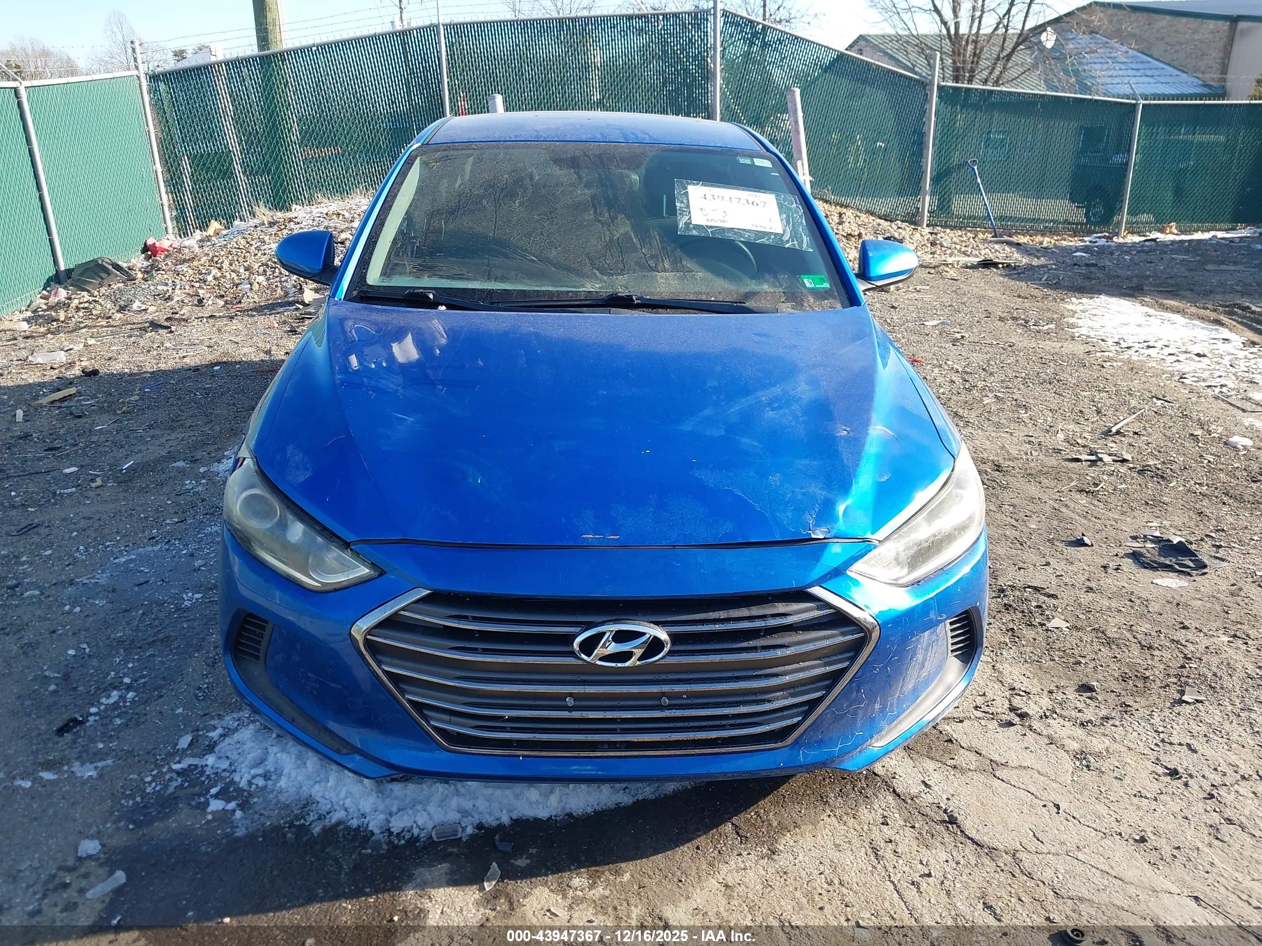 HYUNDAI ELANTRA image 6