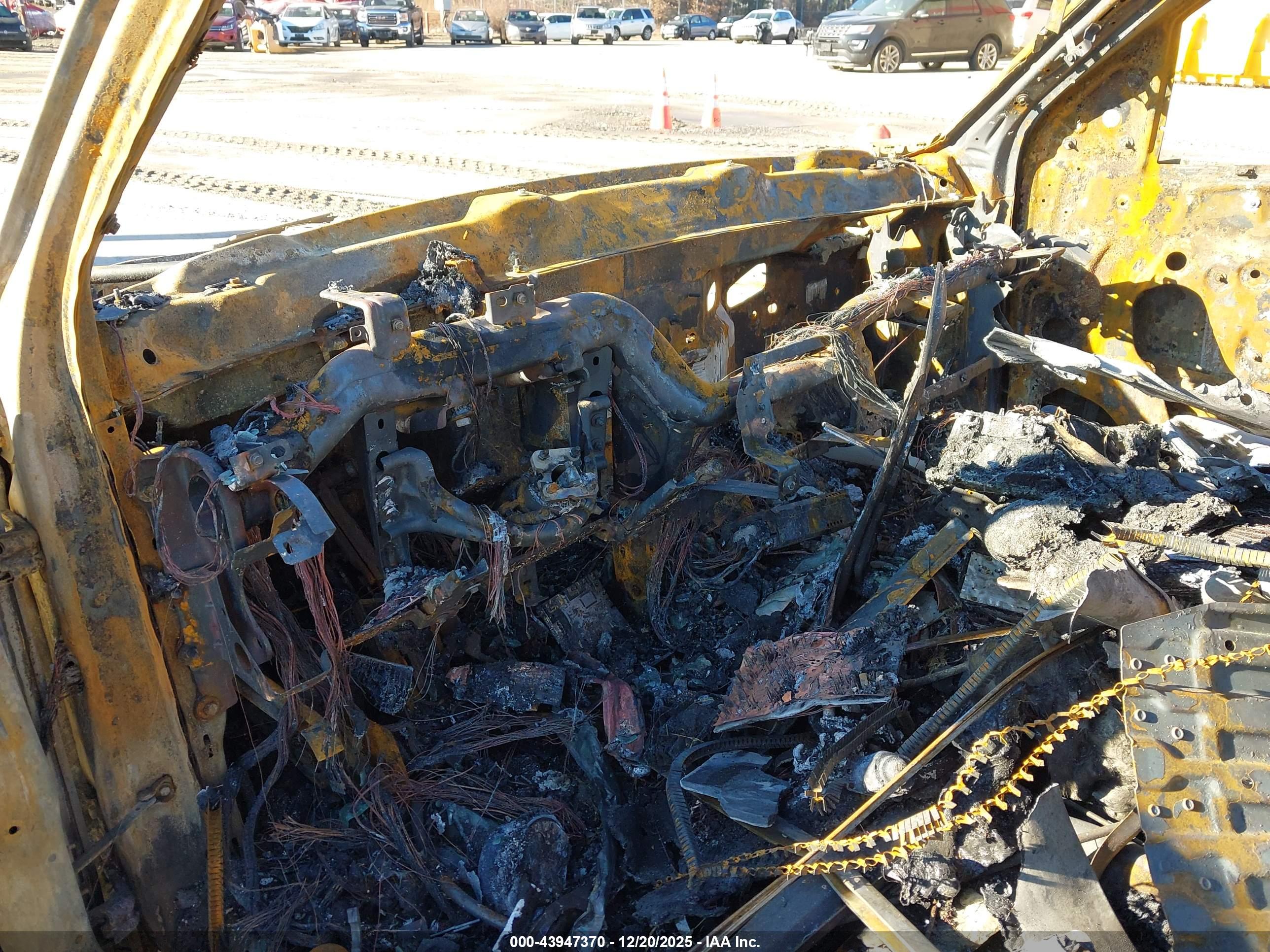GMC YUKON image 7
