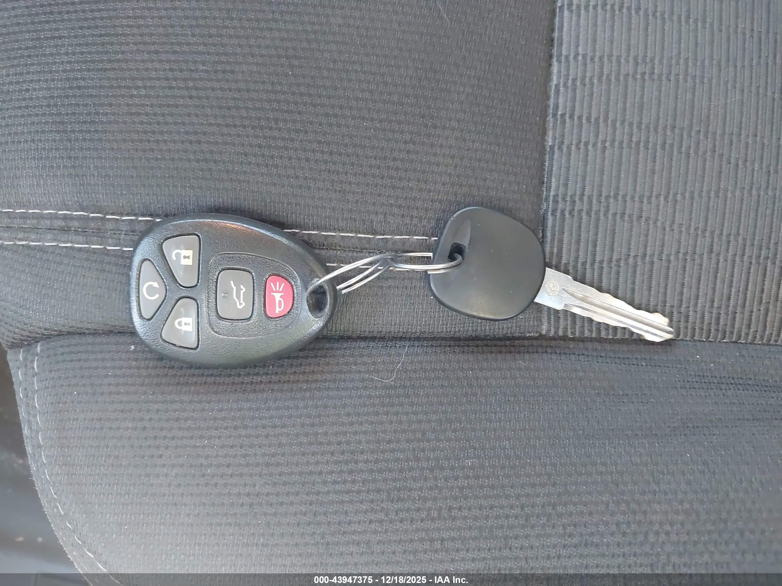 CHEVROLET TRAVERSE image 11