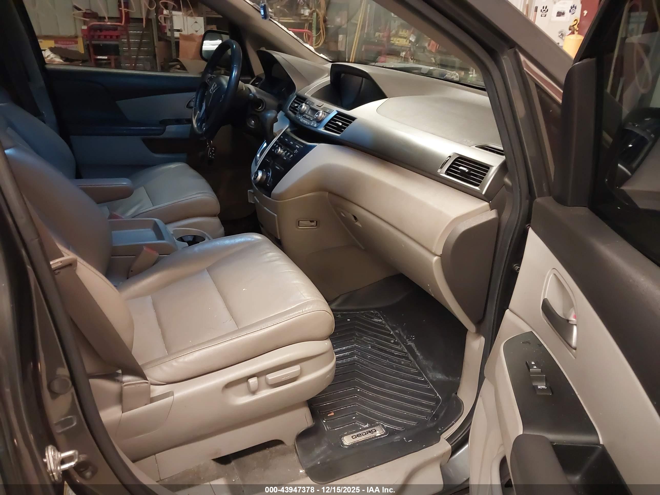 HONDA ODYSSEY image 5