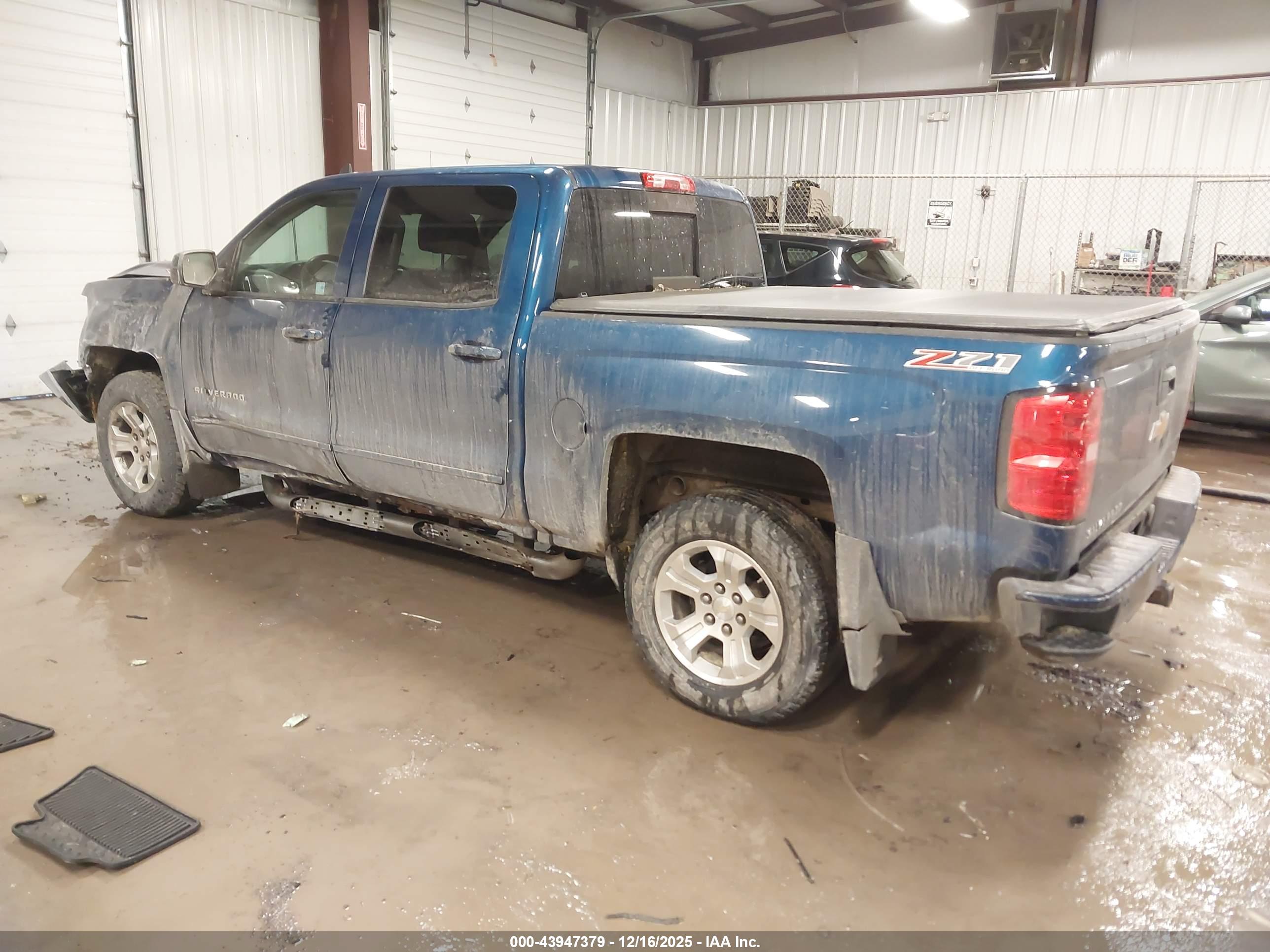 CHEVROLET SILVERADO image 3