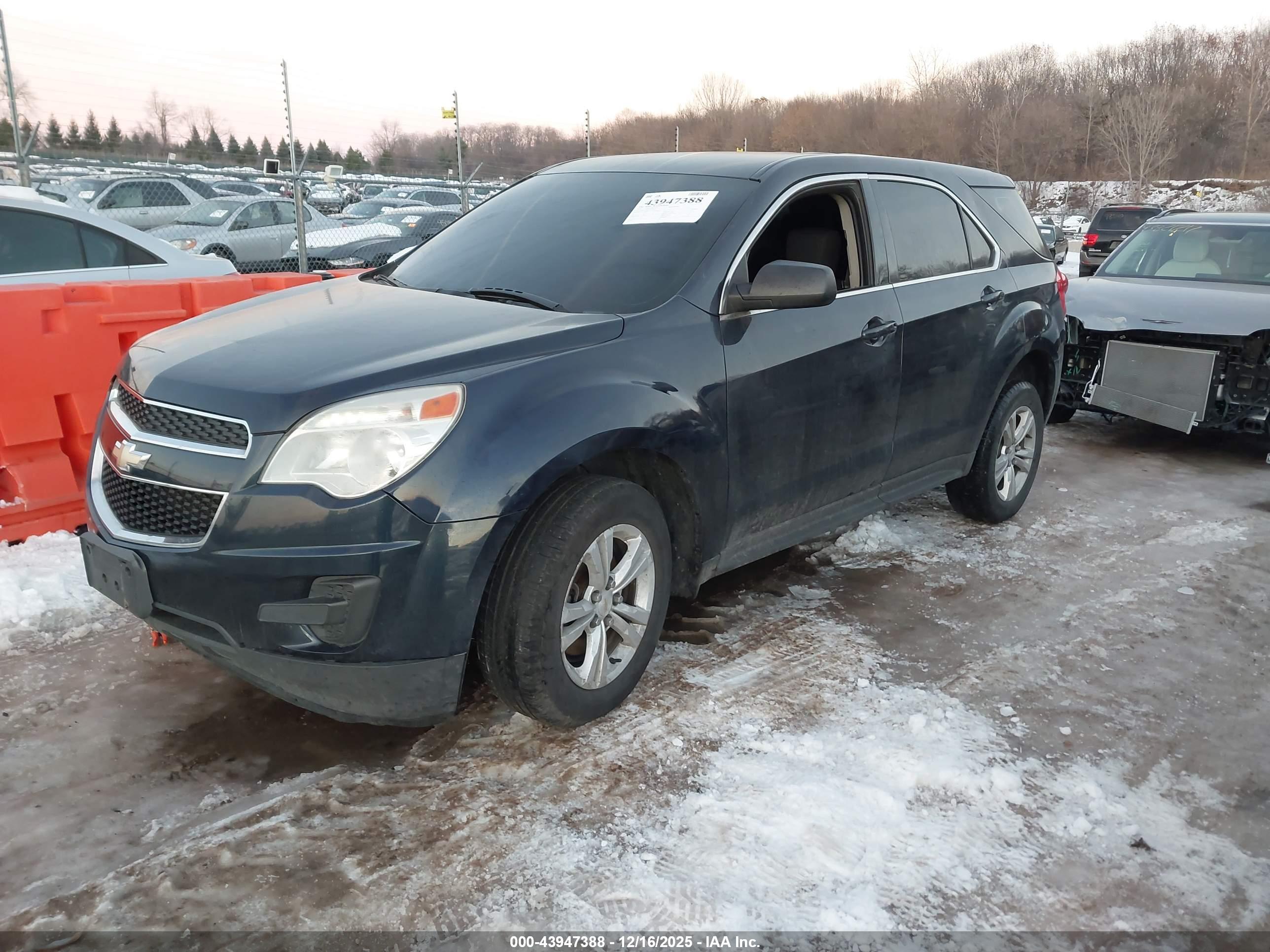 CHEVROLET EQUINOX image 2