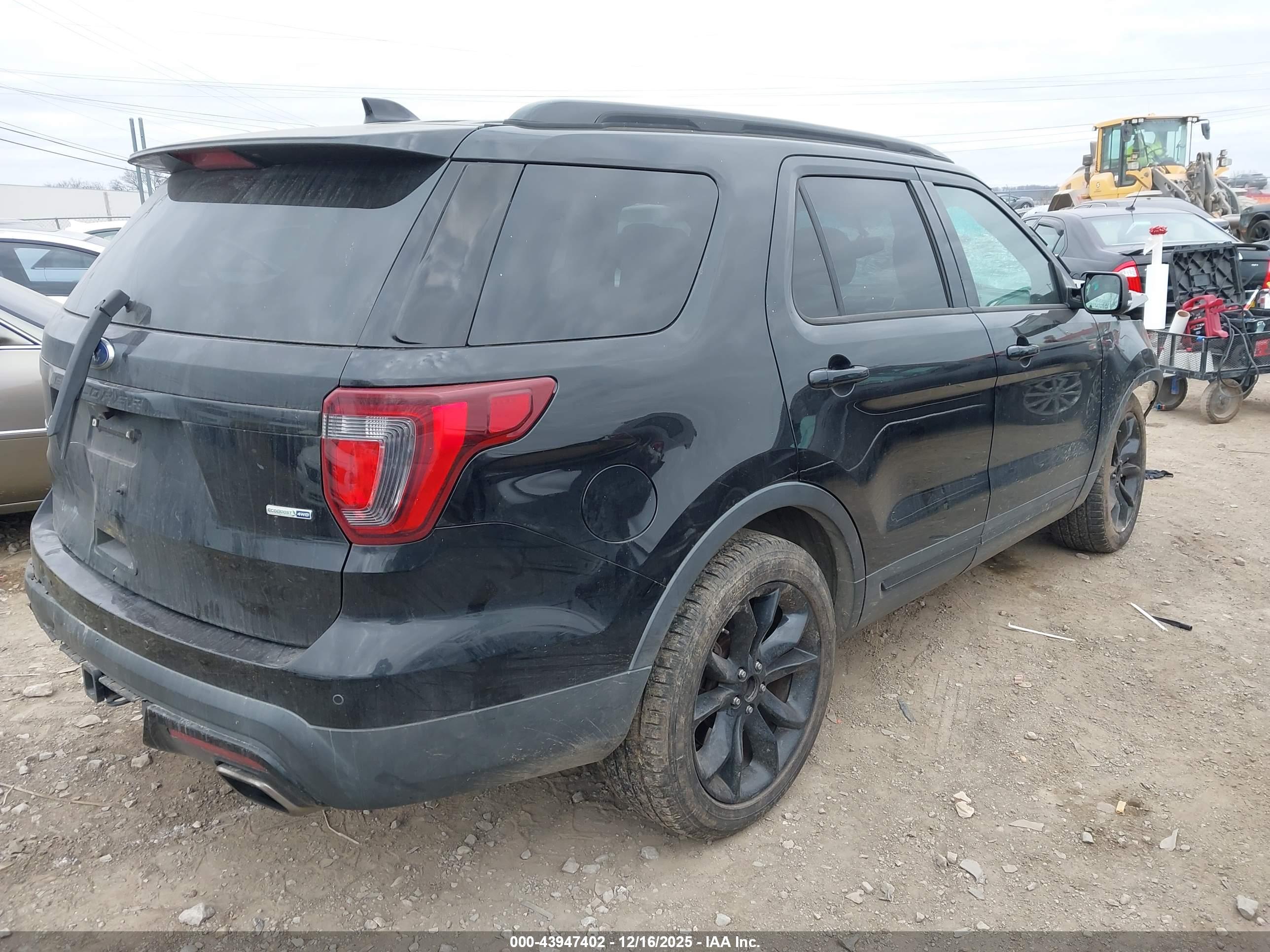 FORD EXPLORER image 4