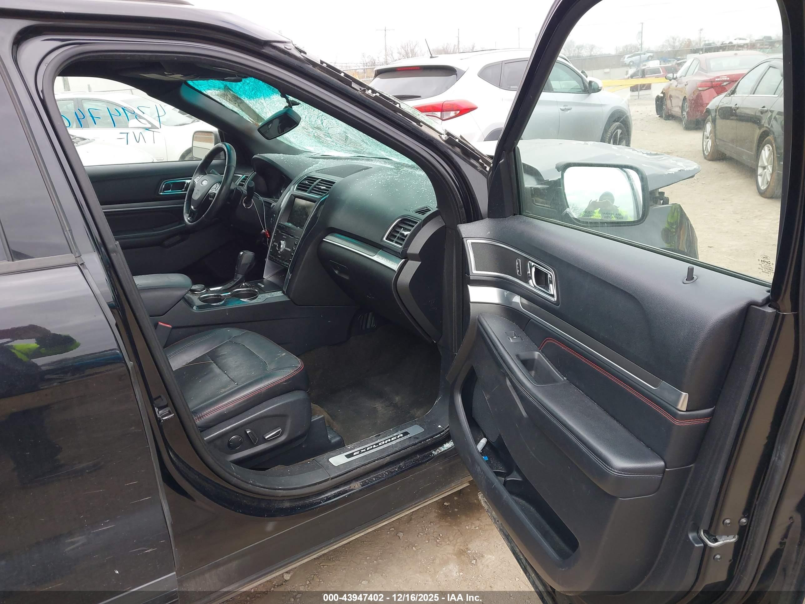 FORD EXPLORER image 5