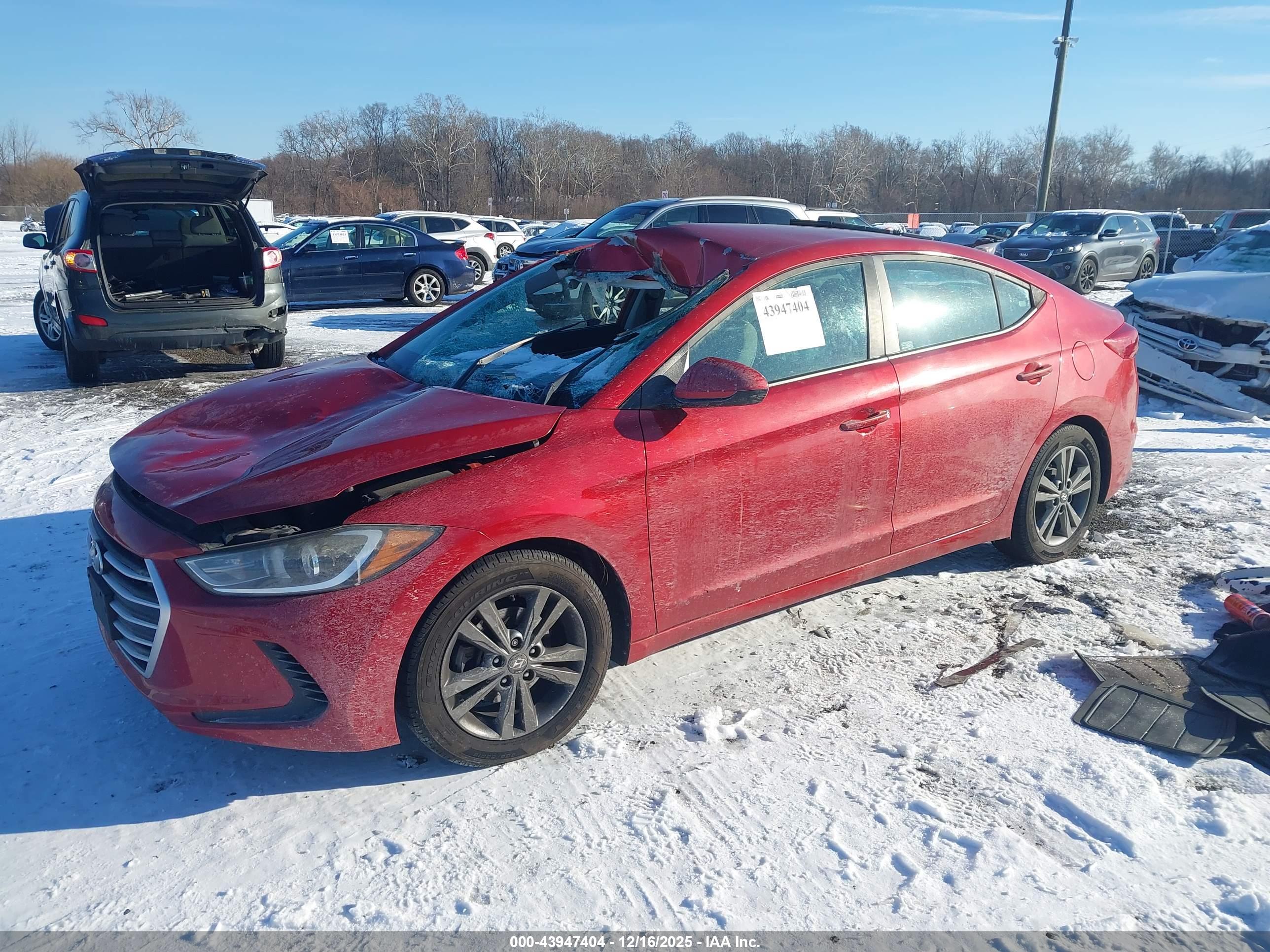 HYUNDAI ELANTRA image 2