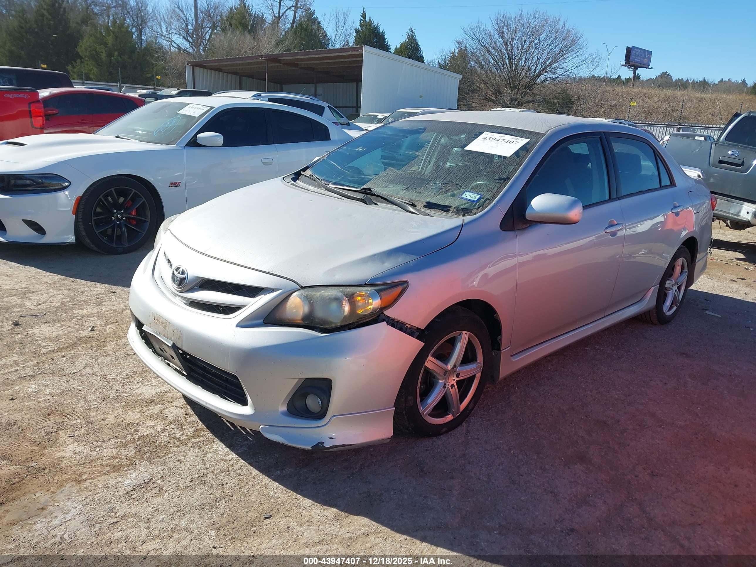 TOYOTA COROLLA image 2