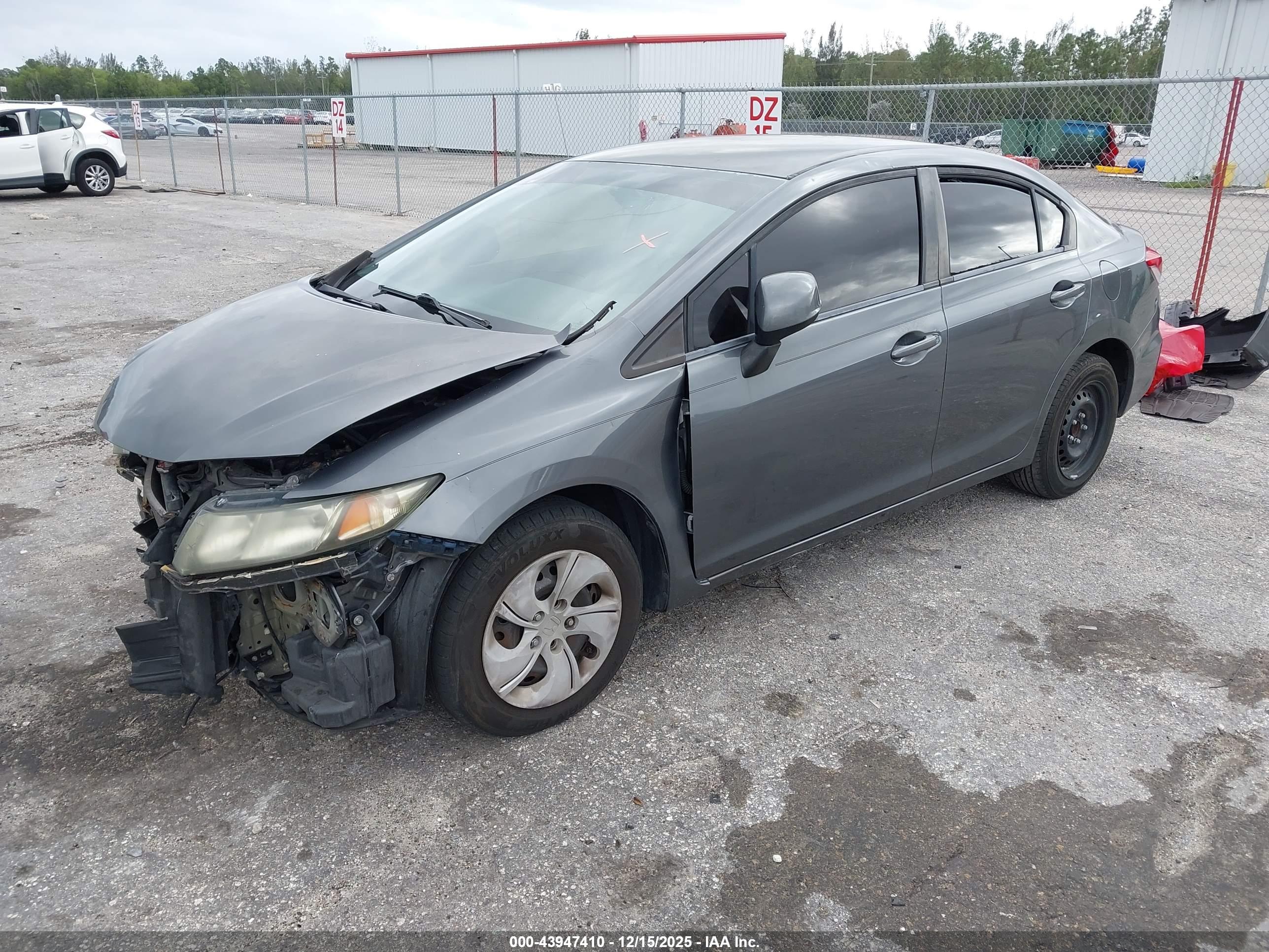HONDA CIVIC image 2