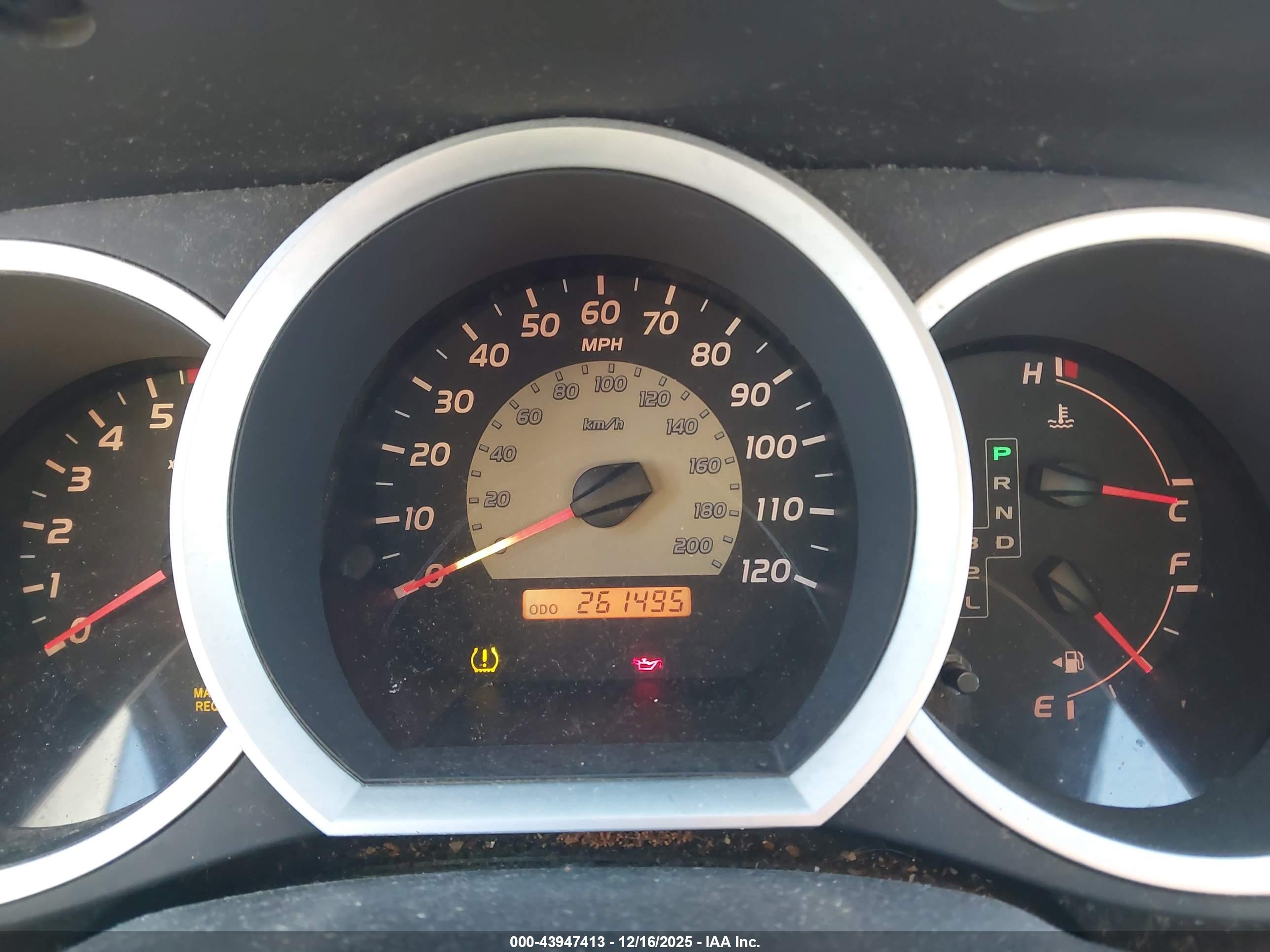 TOYOTA TACOMA image 7