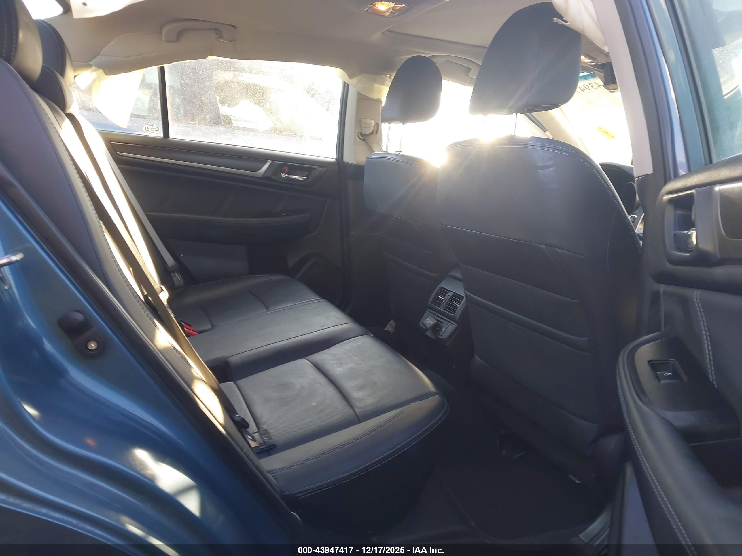 SUBARU LEGACY image 8