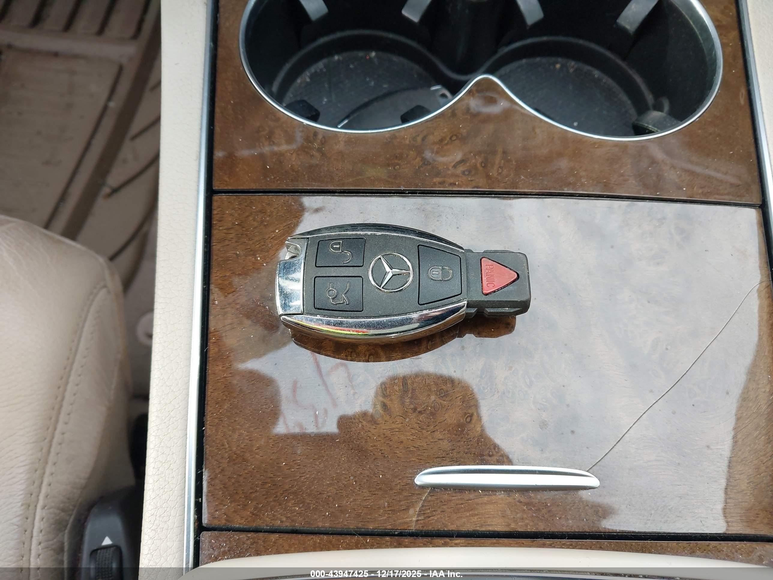 MERCEDES-BENZ E image 11