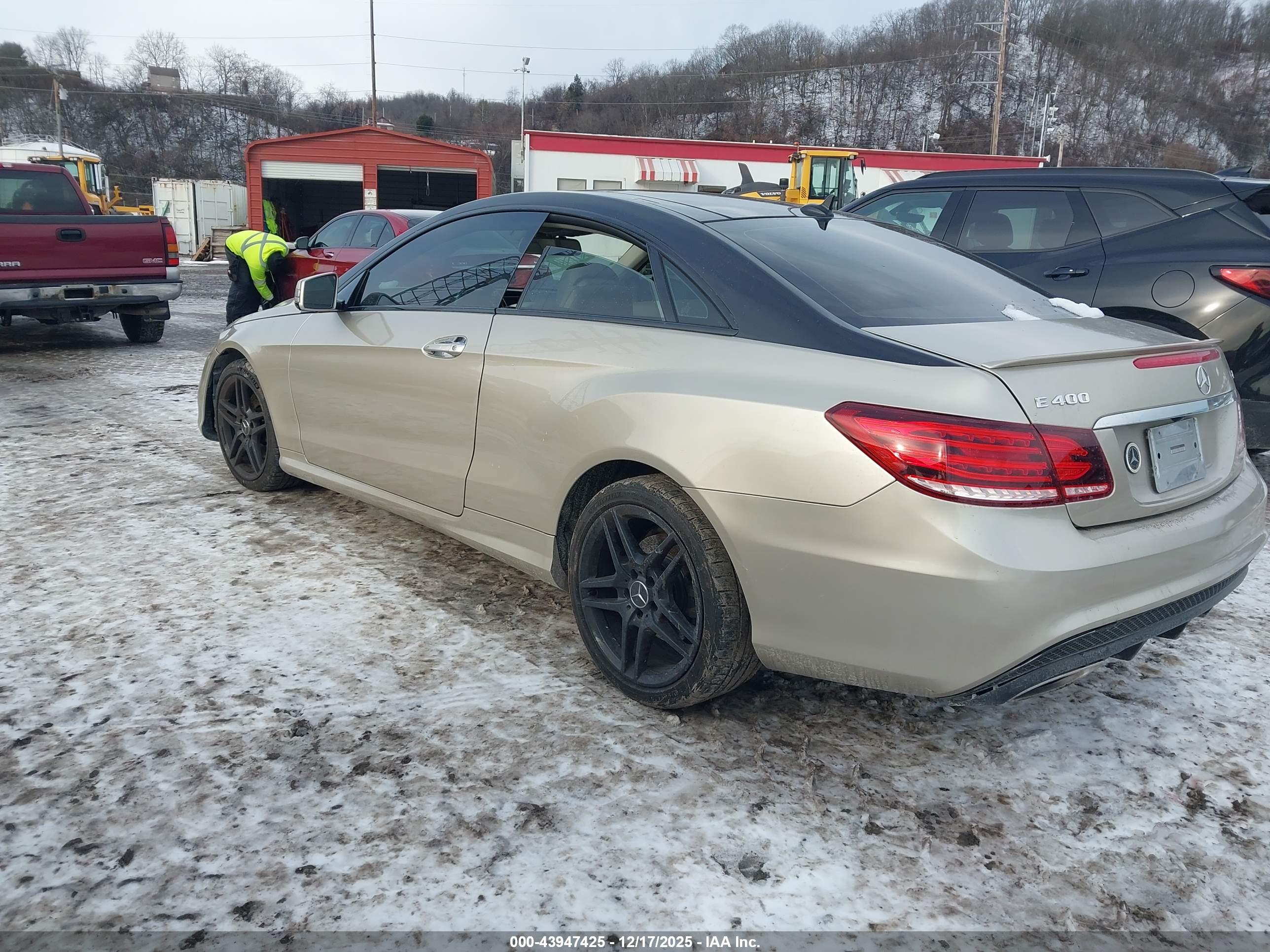 MERCEDES-BENZ E image 3