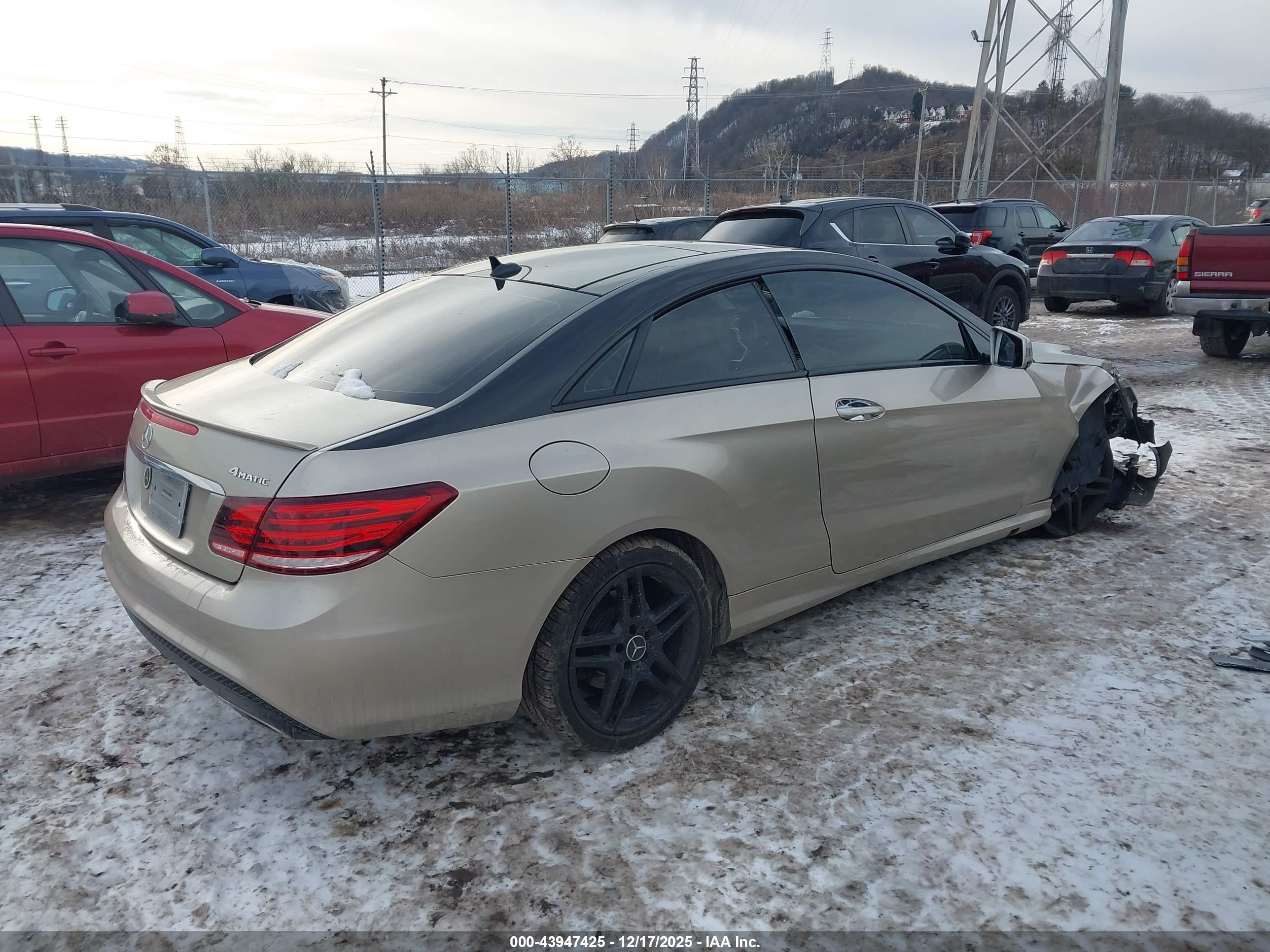 MERCEDES-BENZ E image 4
