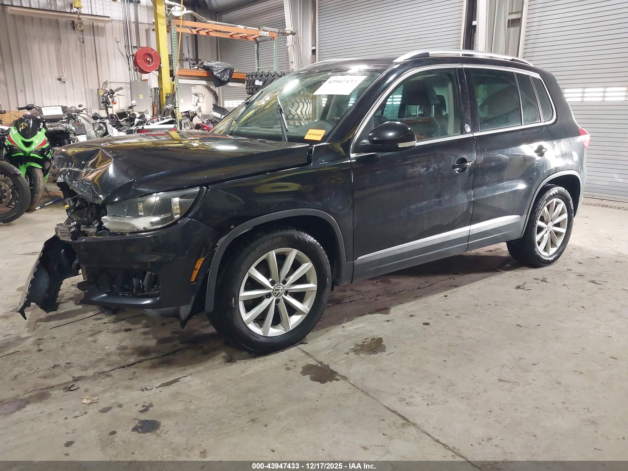 VOLKSWAGEN TIGUAN image 2