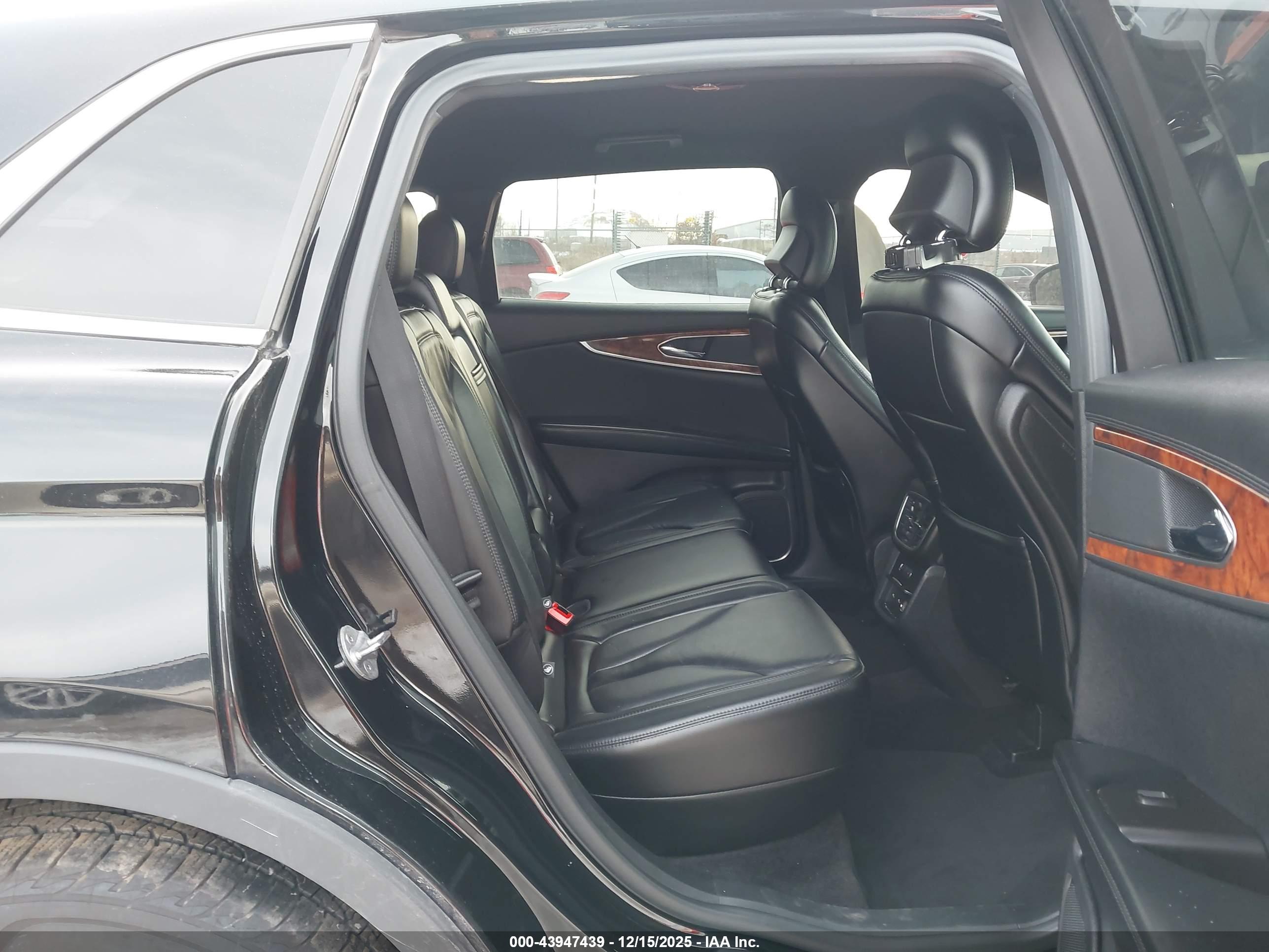 LINCOLN MKX image 8