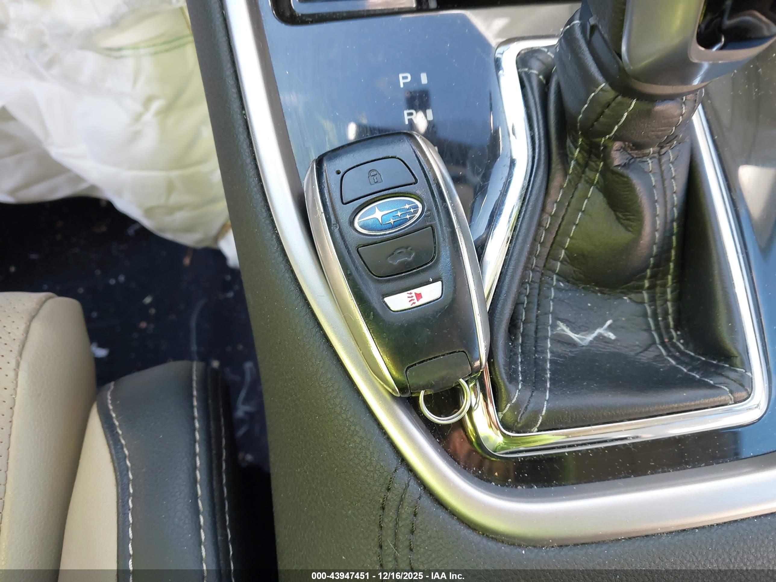 SUBARU OUTBACK image 11