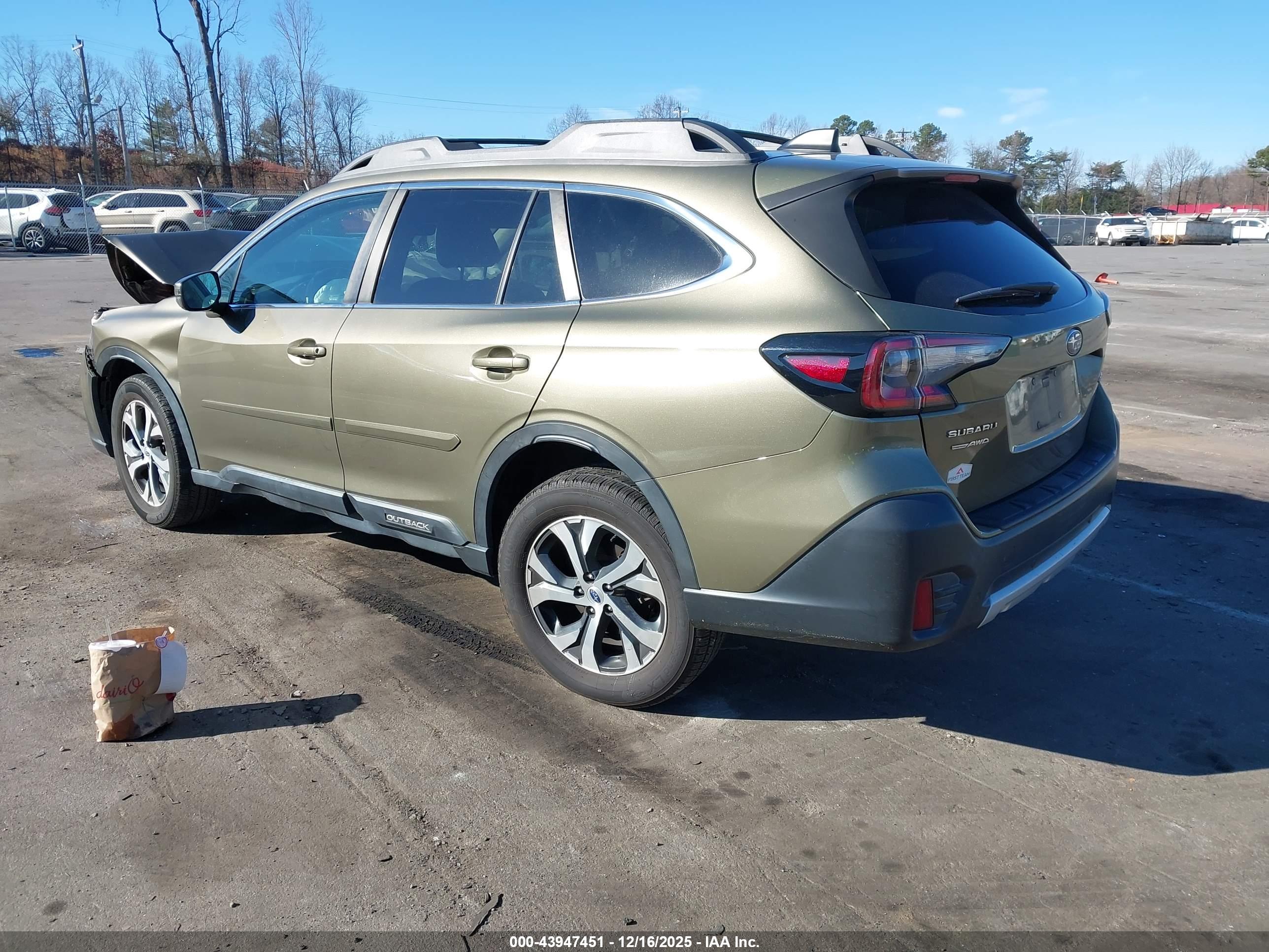 SUBARU OUTBACK image 3