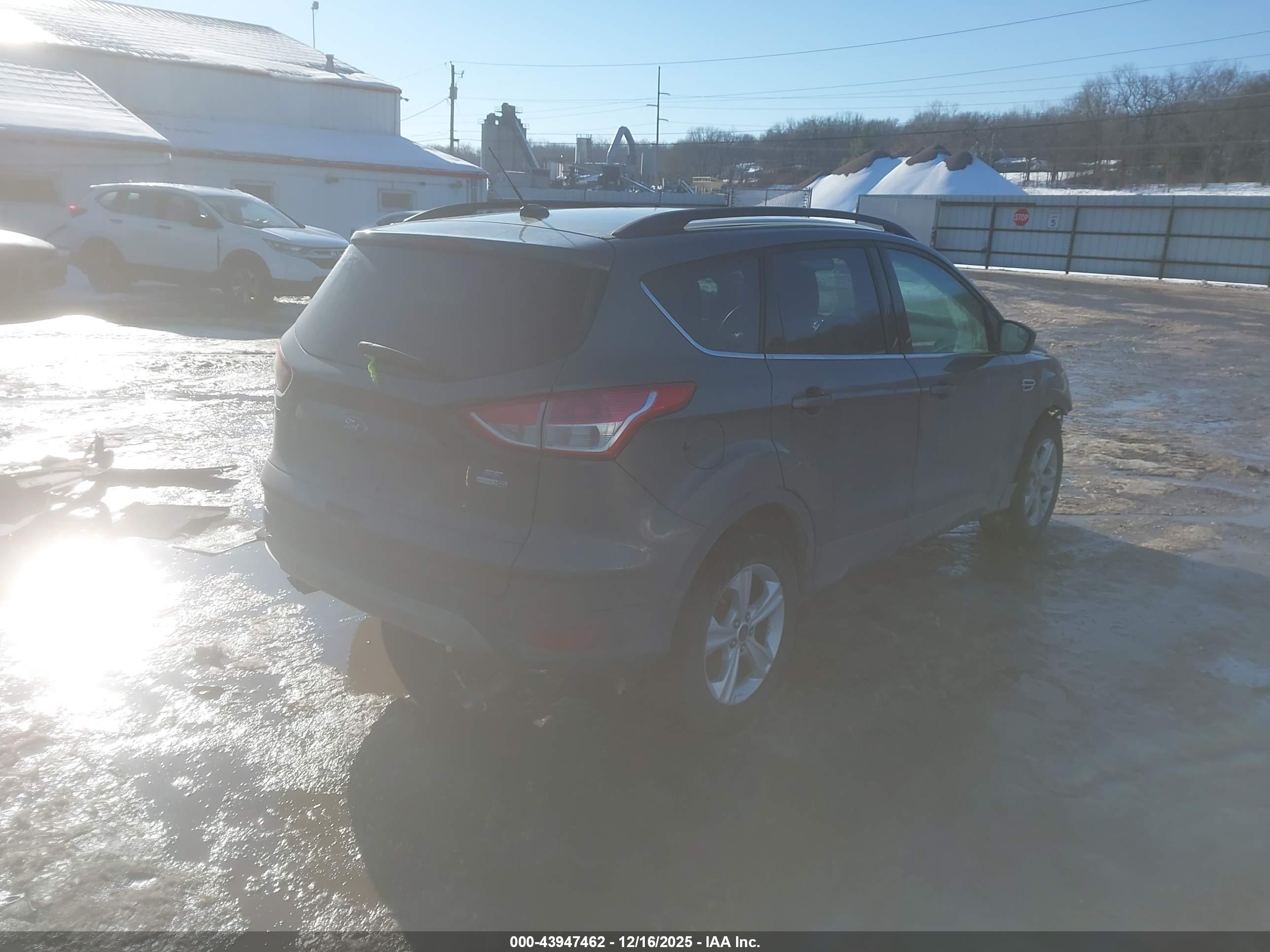 FORD ESCAPE image 4