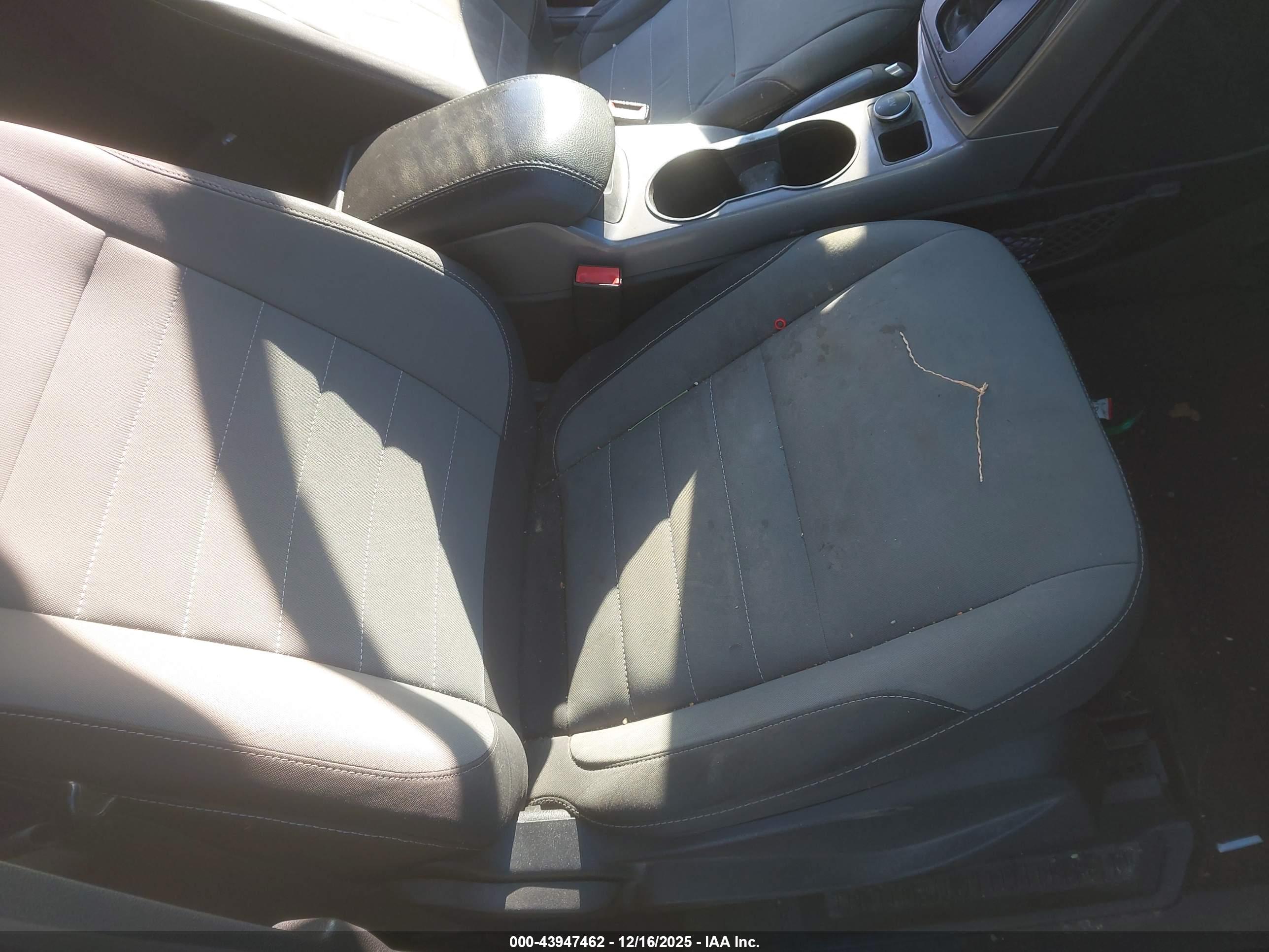 FORD ESCAPE image 5