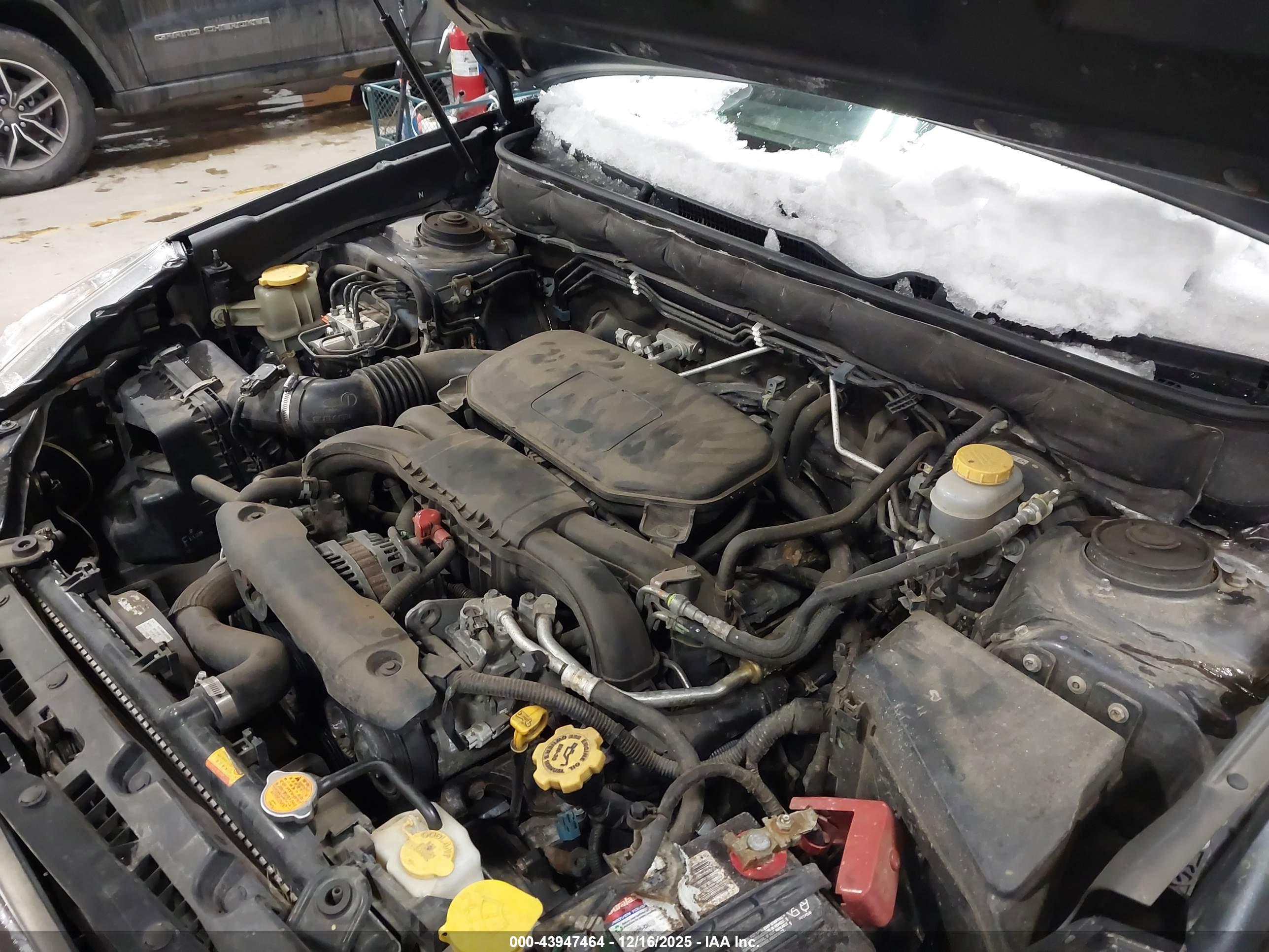 SUBARU OUTBACK image 10