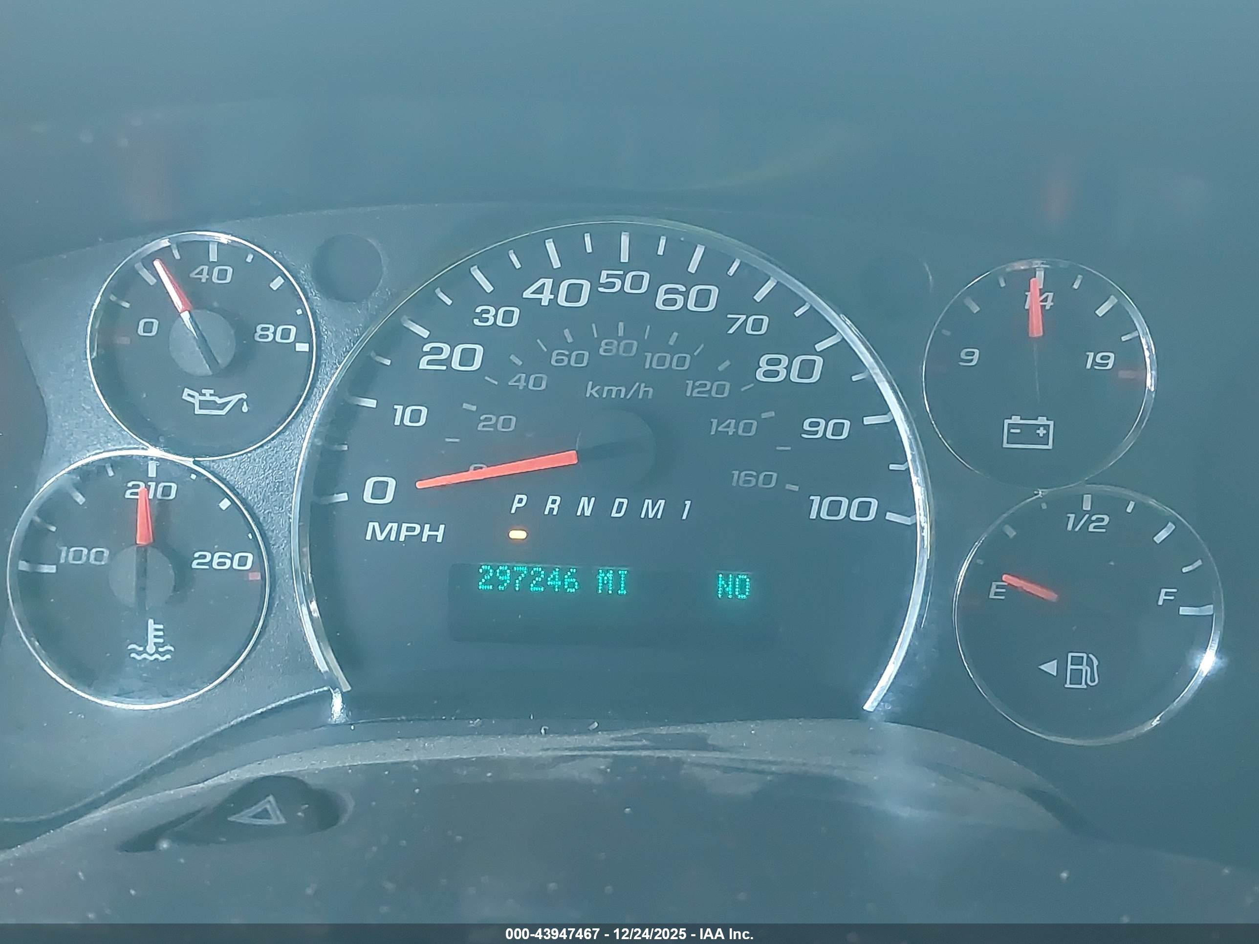 CHEVROLET EXPRESS image 7