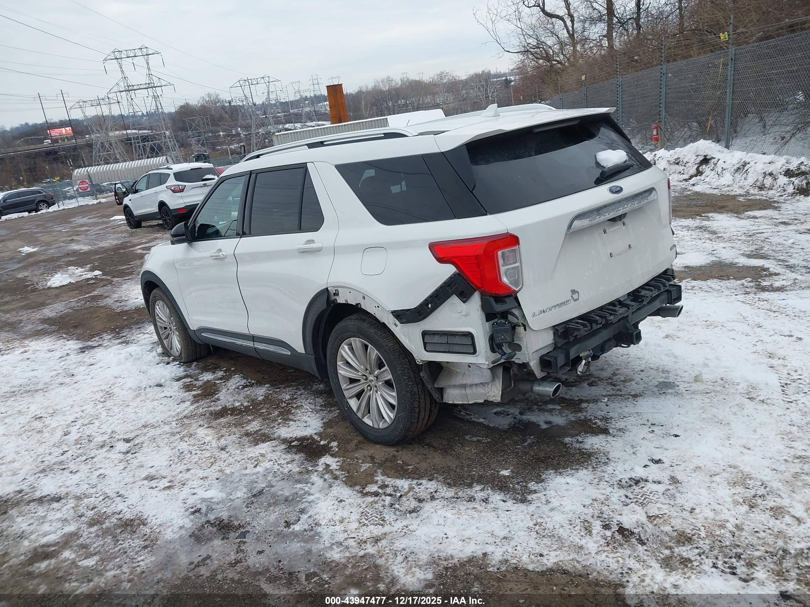 FORD EXPLORER image 3