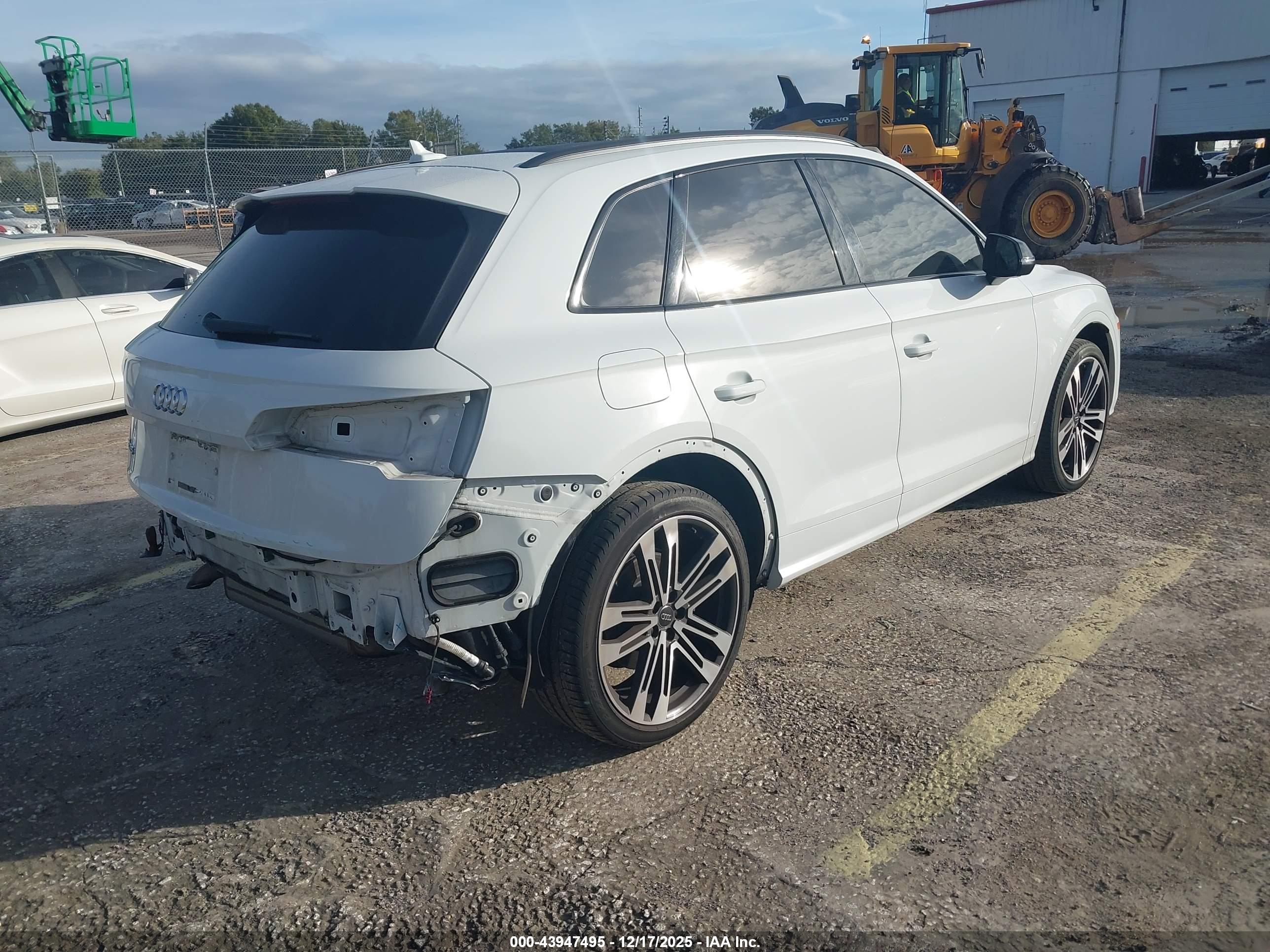 AUDI SQ5 image 4