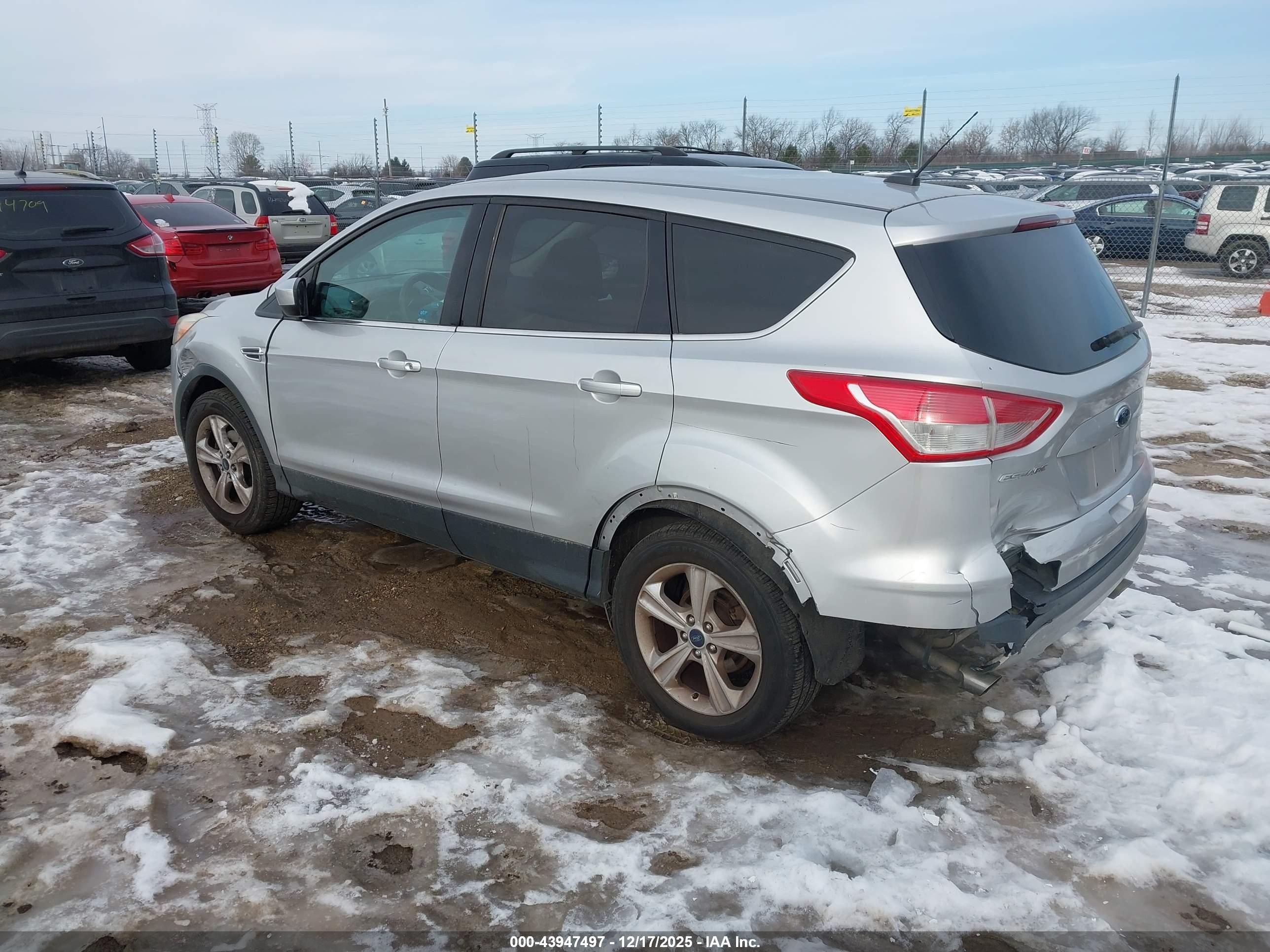 FORD ESCAPE image 3
