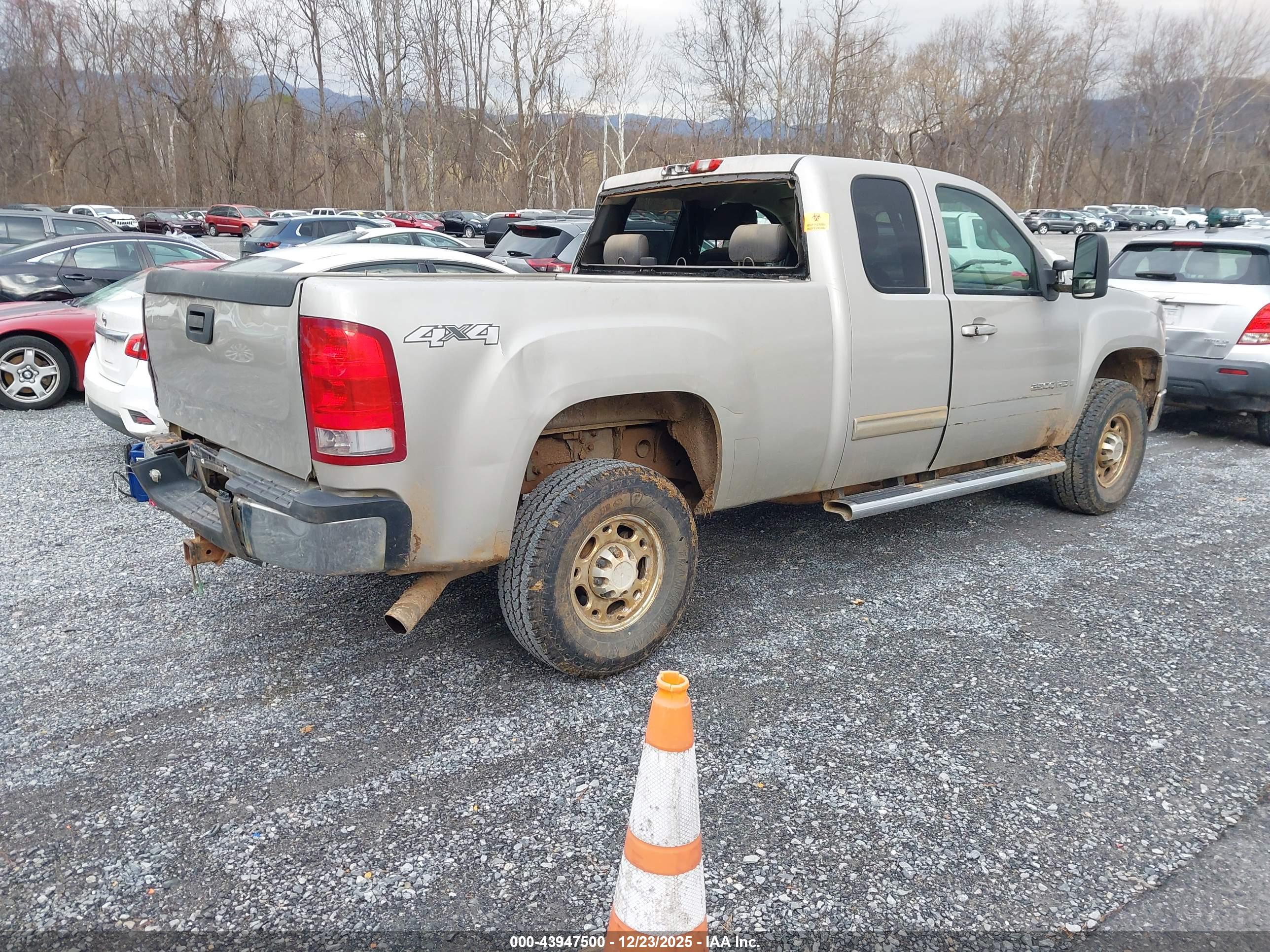 GMC SIERRA image 4