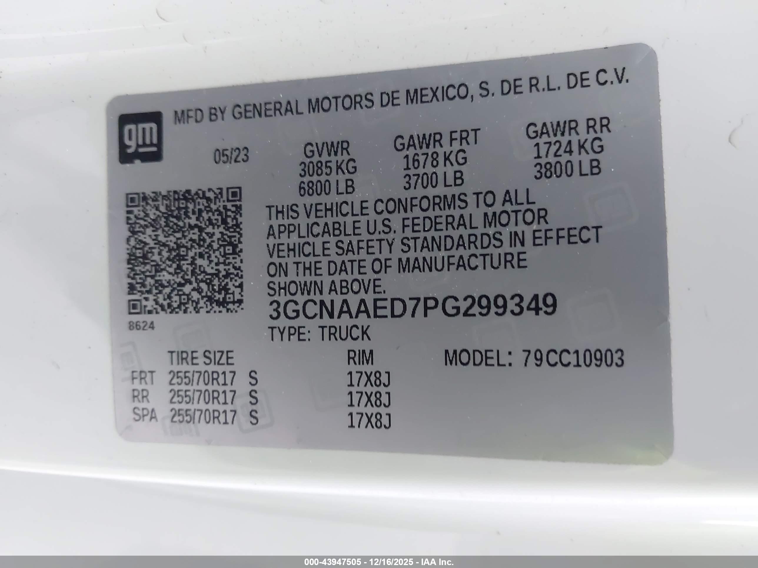 CHEVROLET SILVERADO image 9