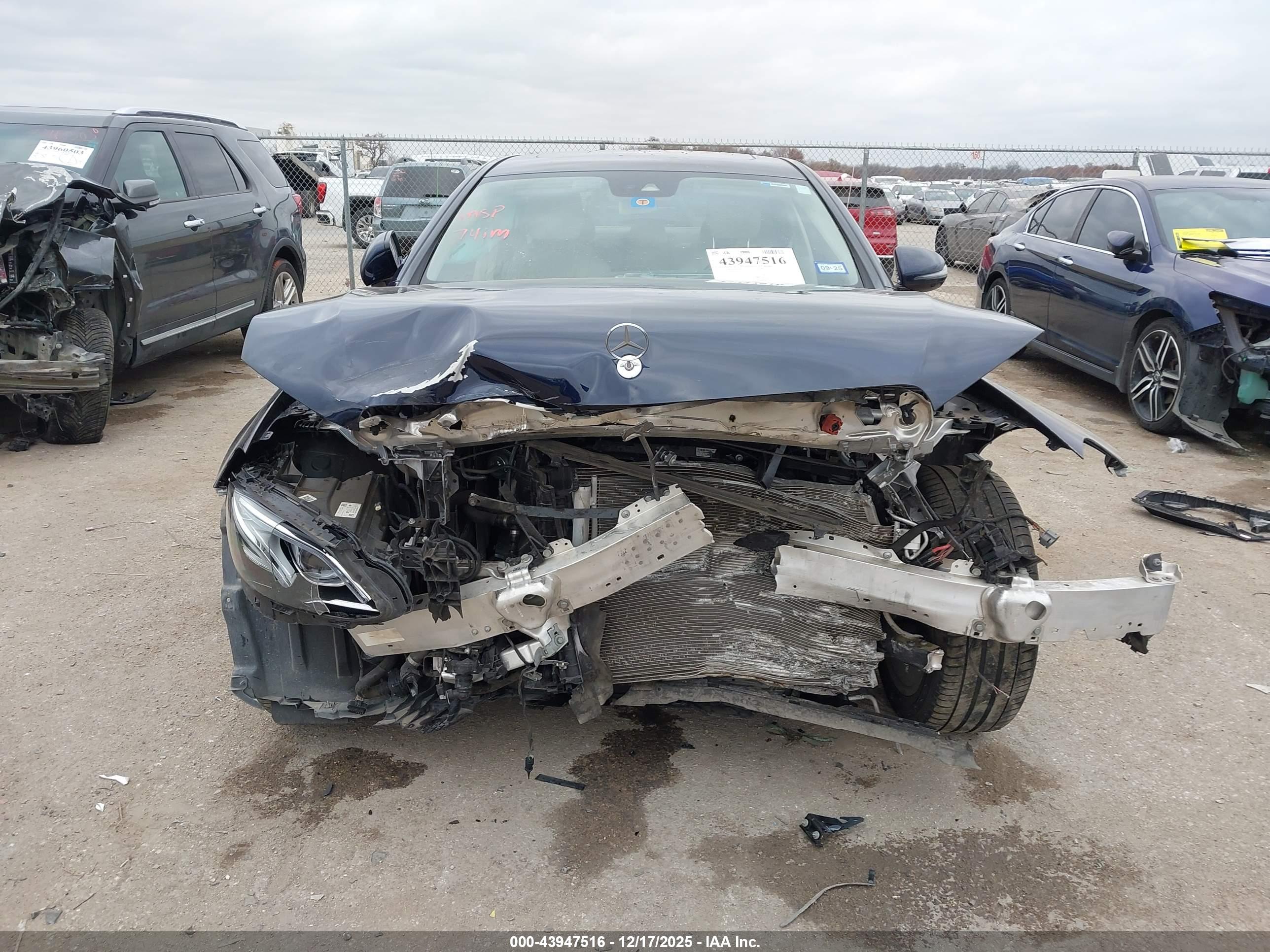 MERCEDES-BENZ E image 6