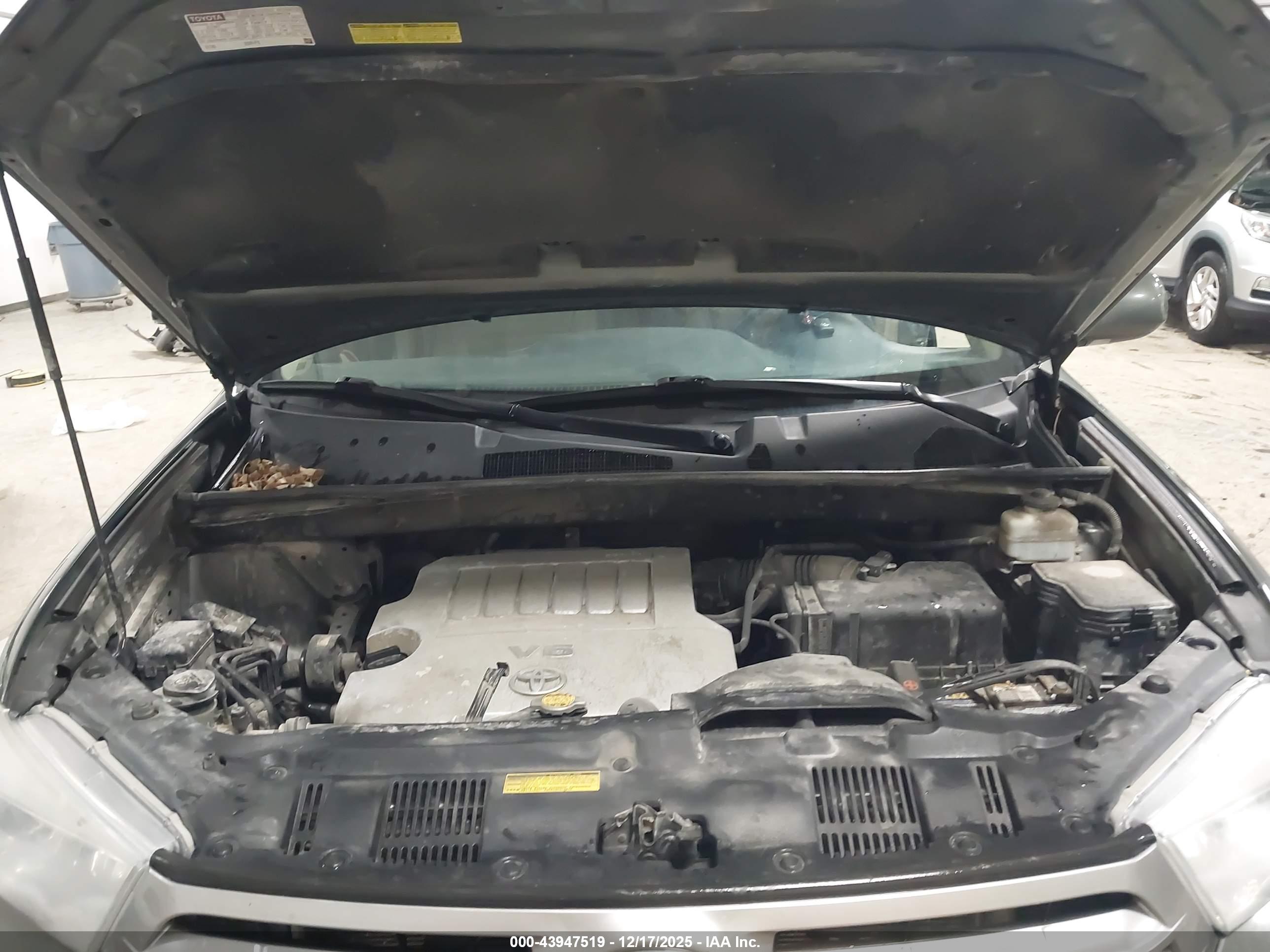 TOYOTA HIGHLANDER image 10