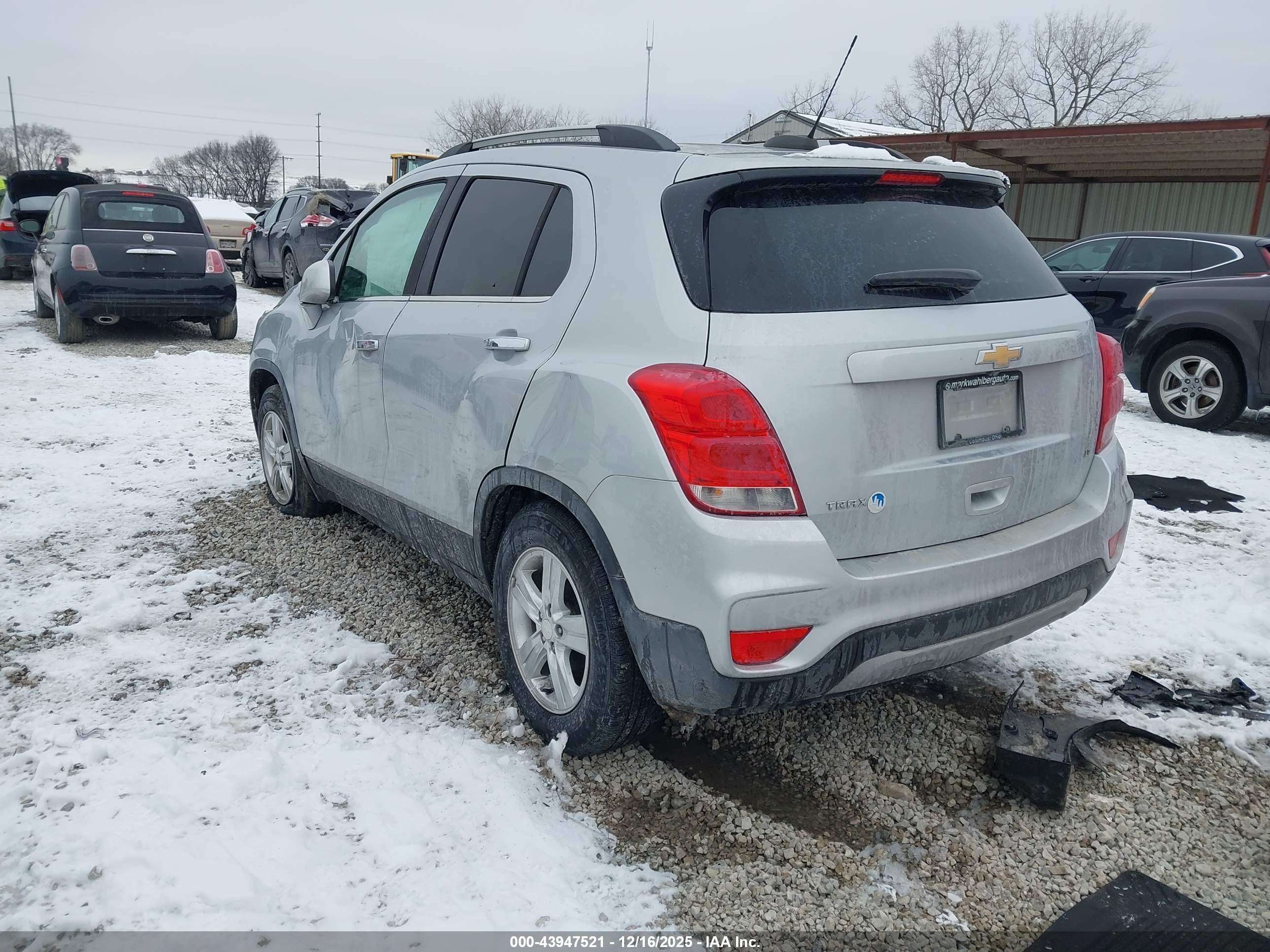 CHEVROLET TRAX image 3