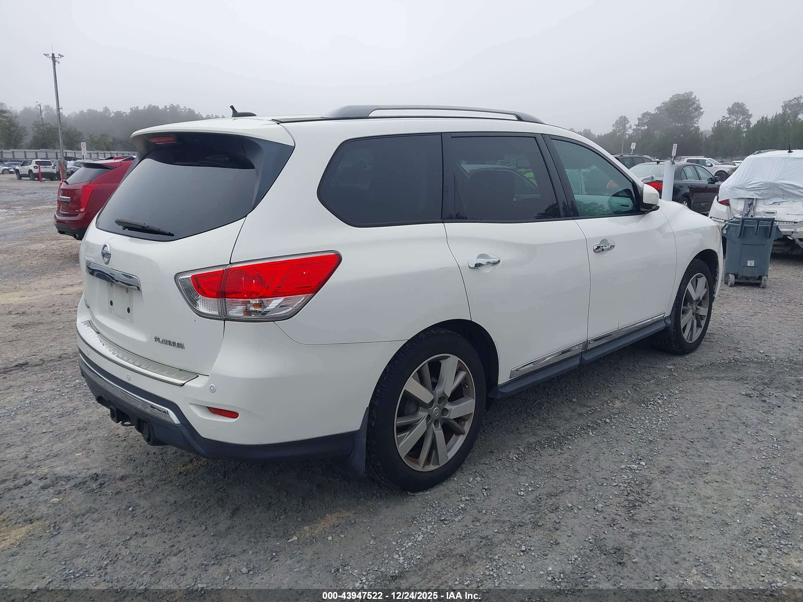 NISSAN PATHFINDER image 4