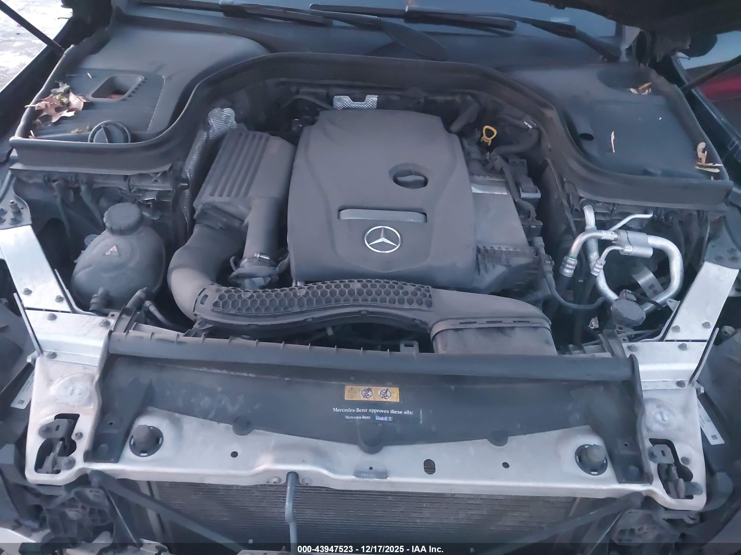MERCEDES-BENZ GLC image 10