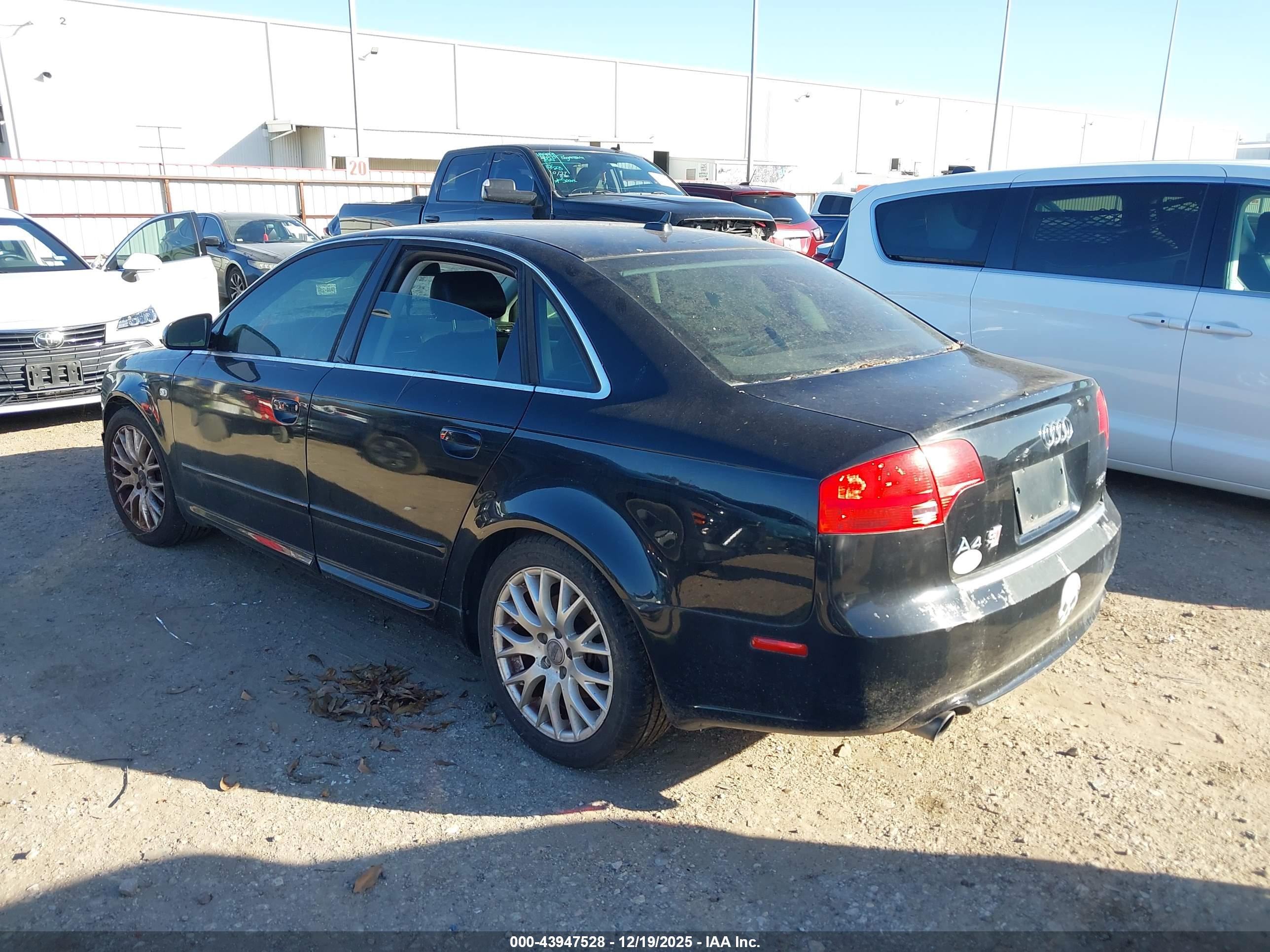 AUDI A4 image 3