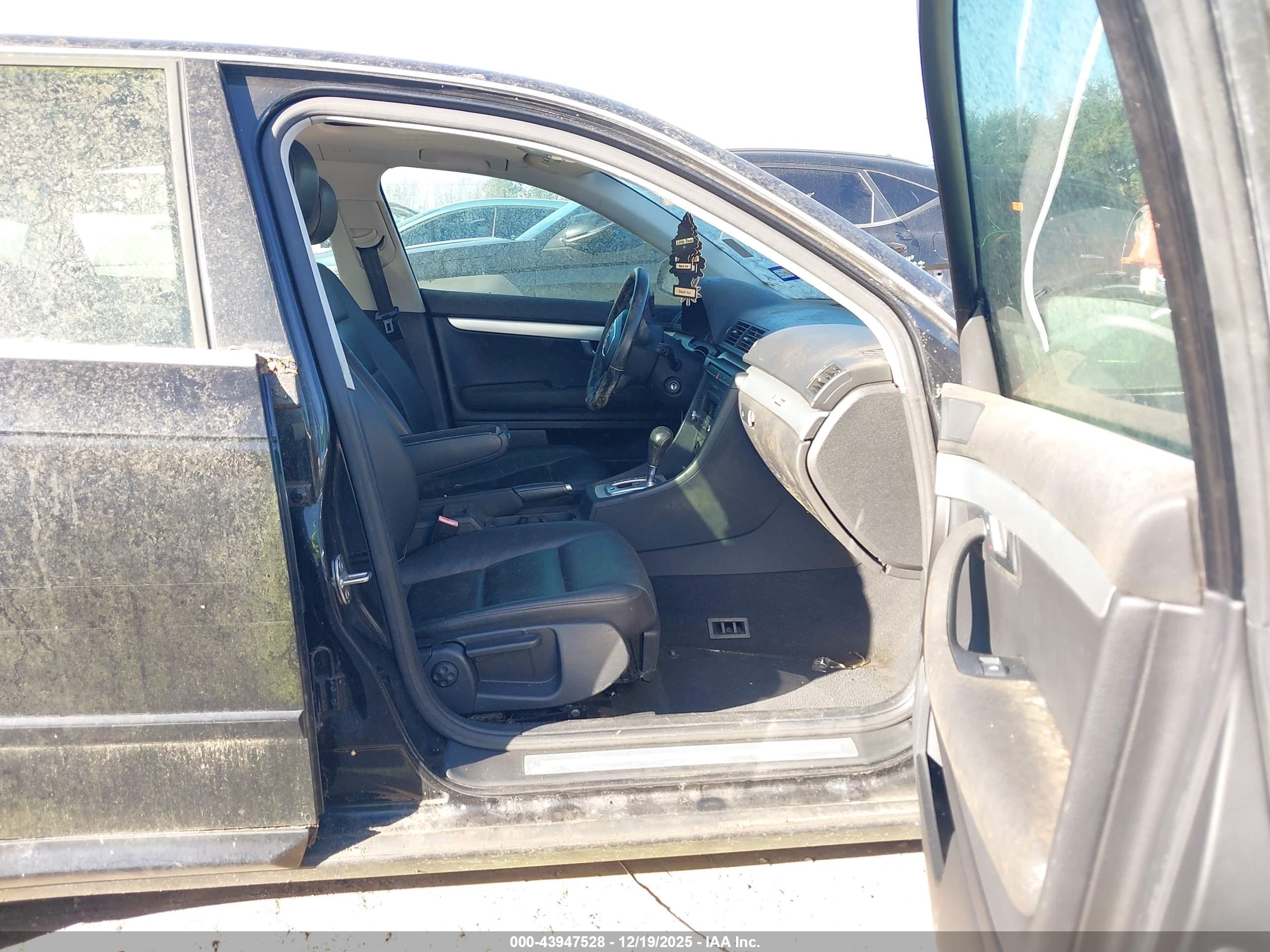 AUDI A4 image 5