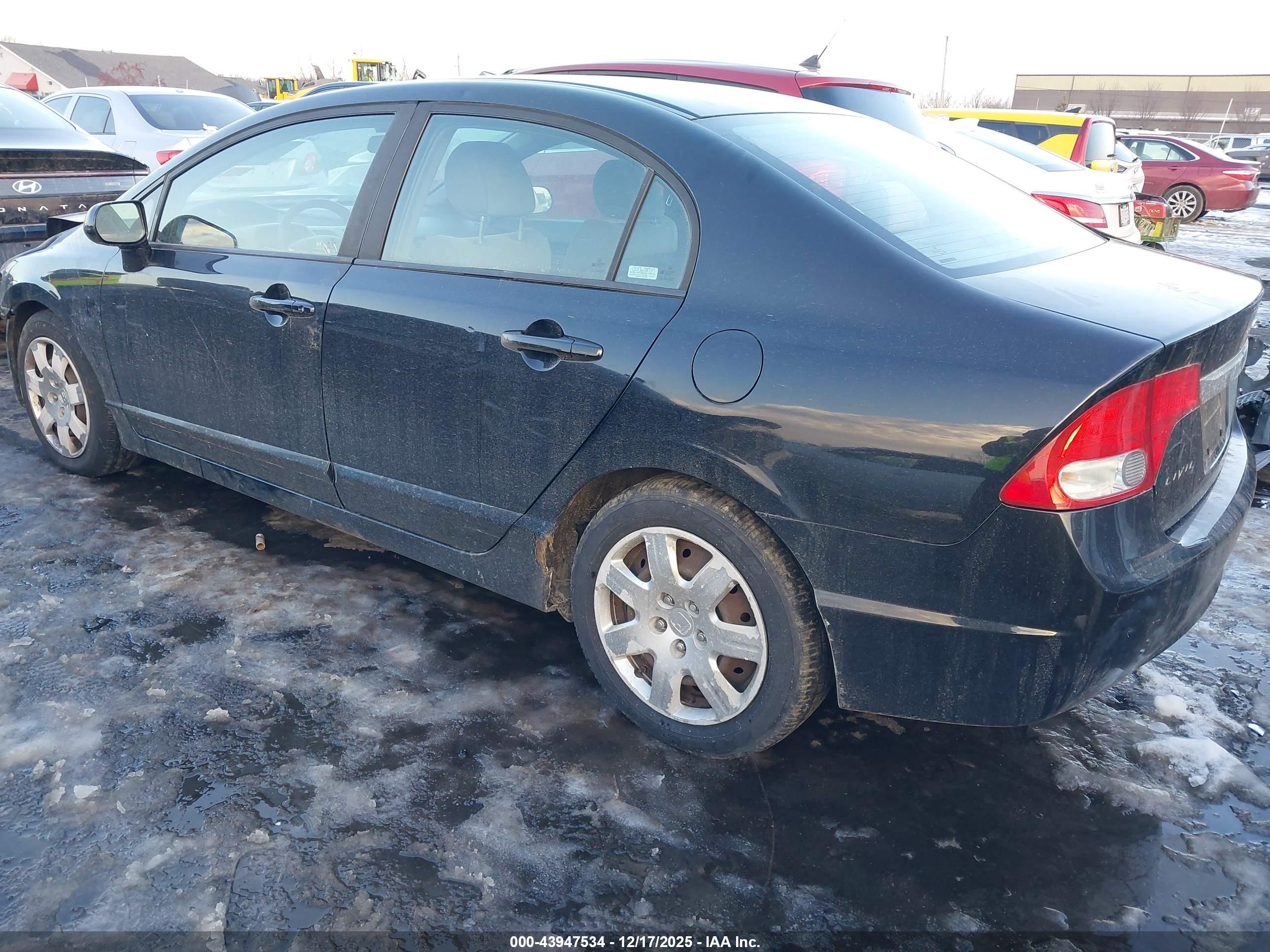 HONDA CIVIC image 3