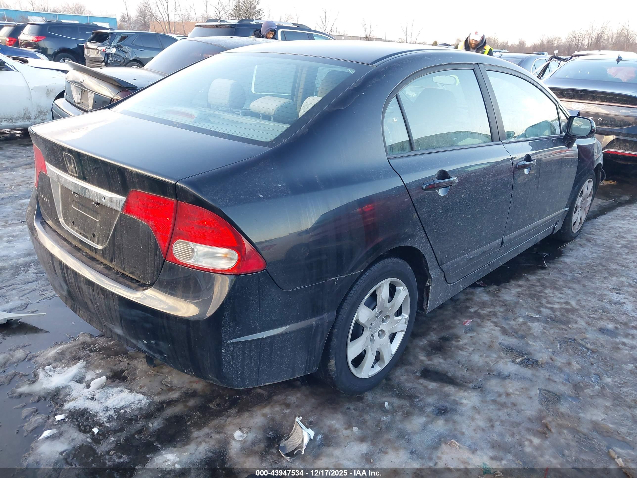 HONDA CIVIC image 4