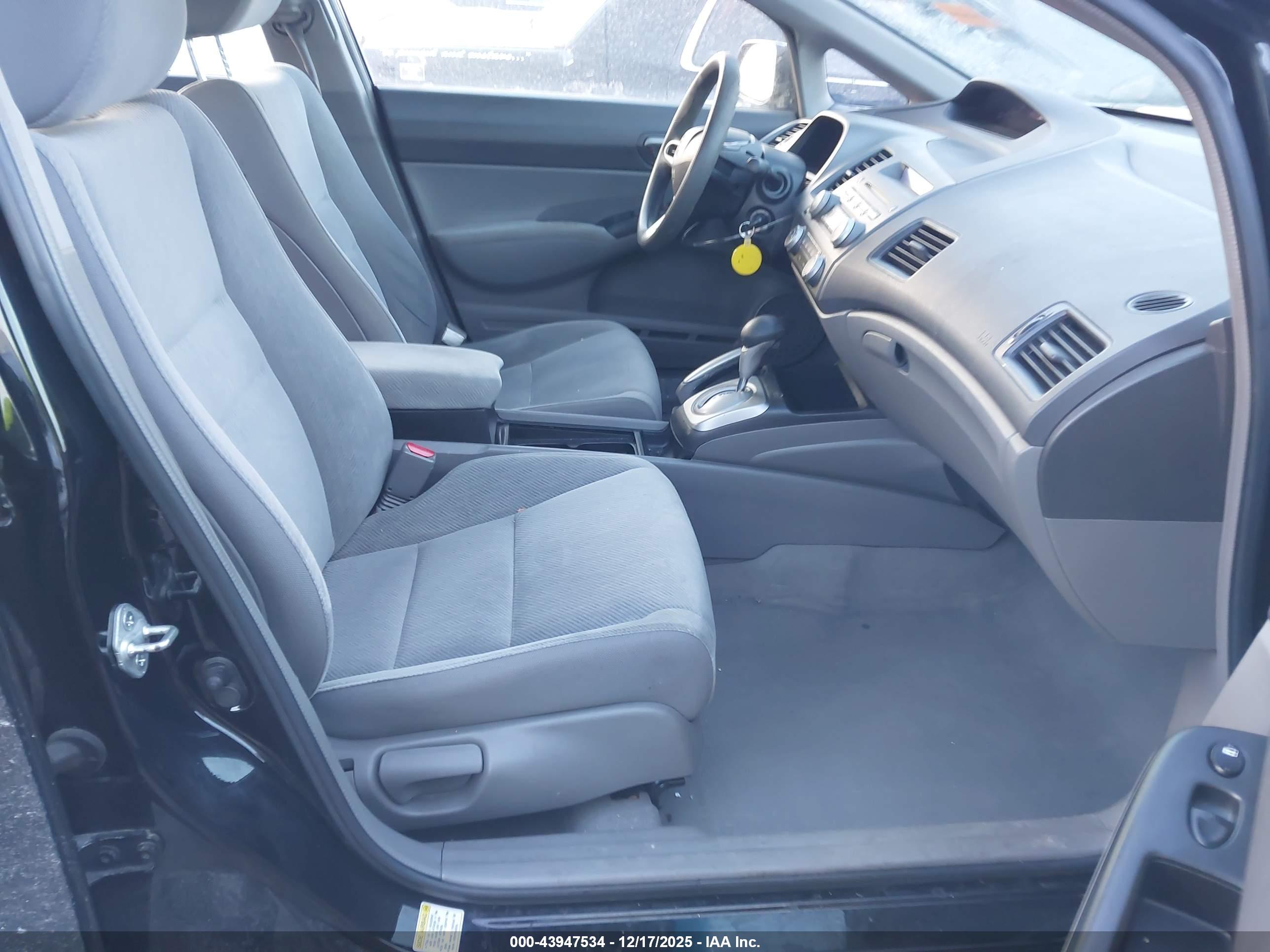HONDA CIVIC image 5