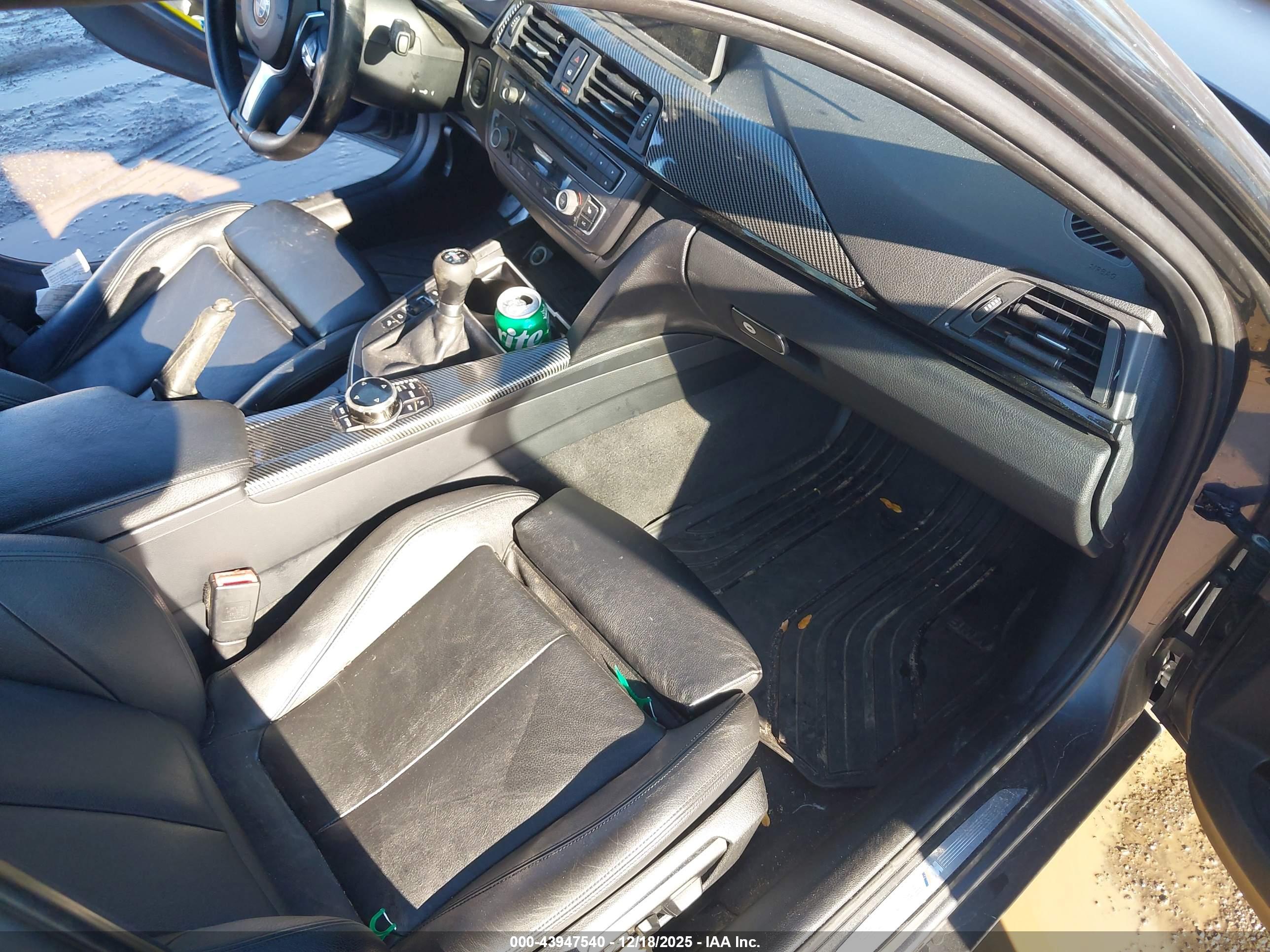 BMW 335I image 5